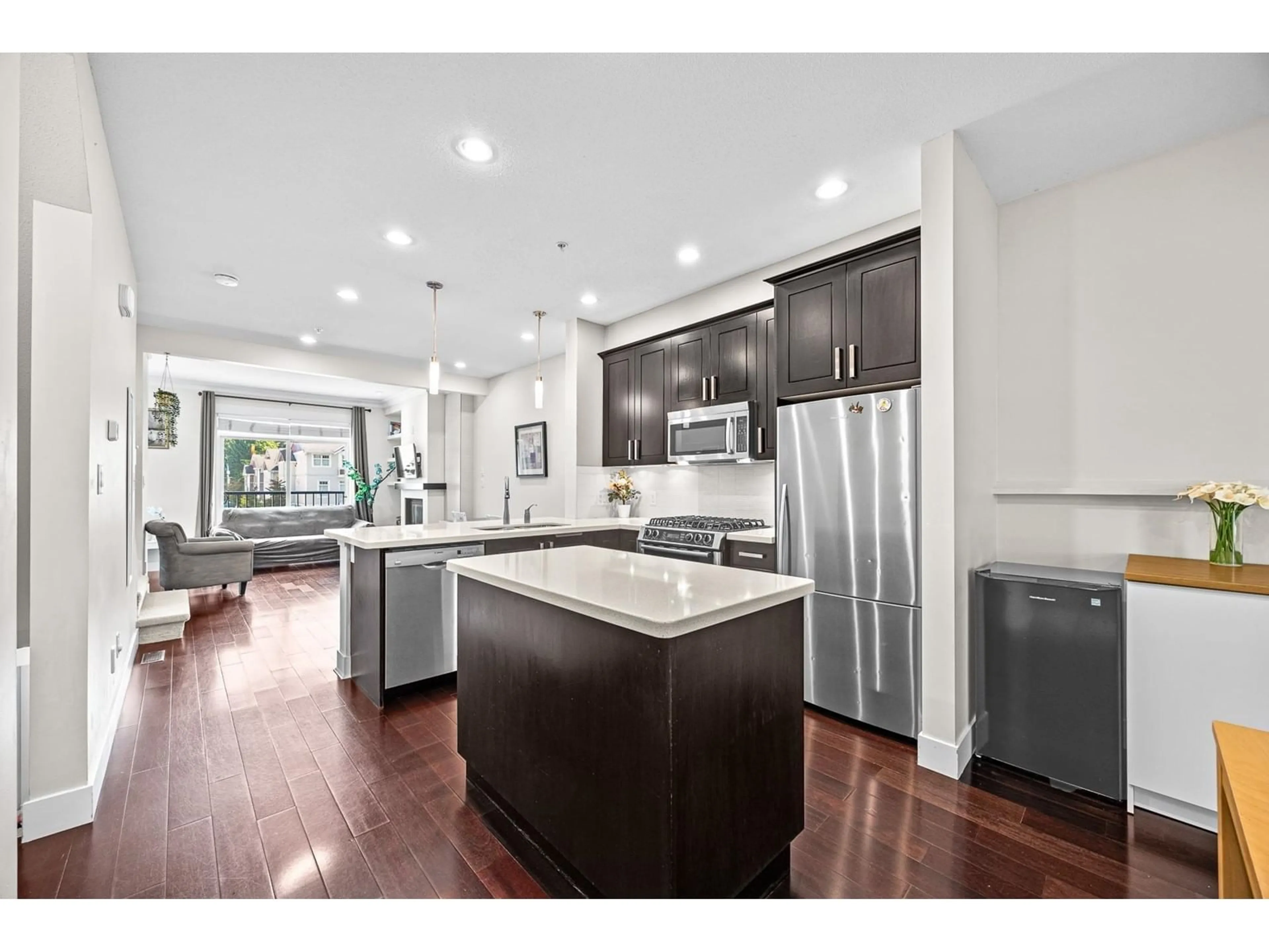 Open concept kitchen, unknown for 38 - 2689 PARKWAY, Surrey British Columbia V4P0C3