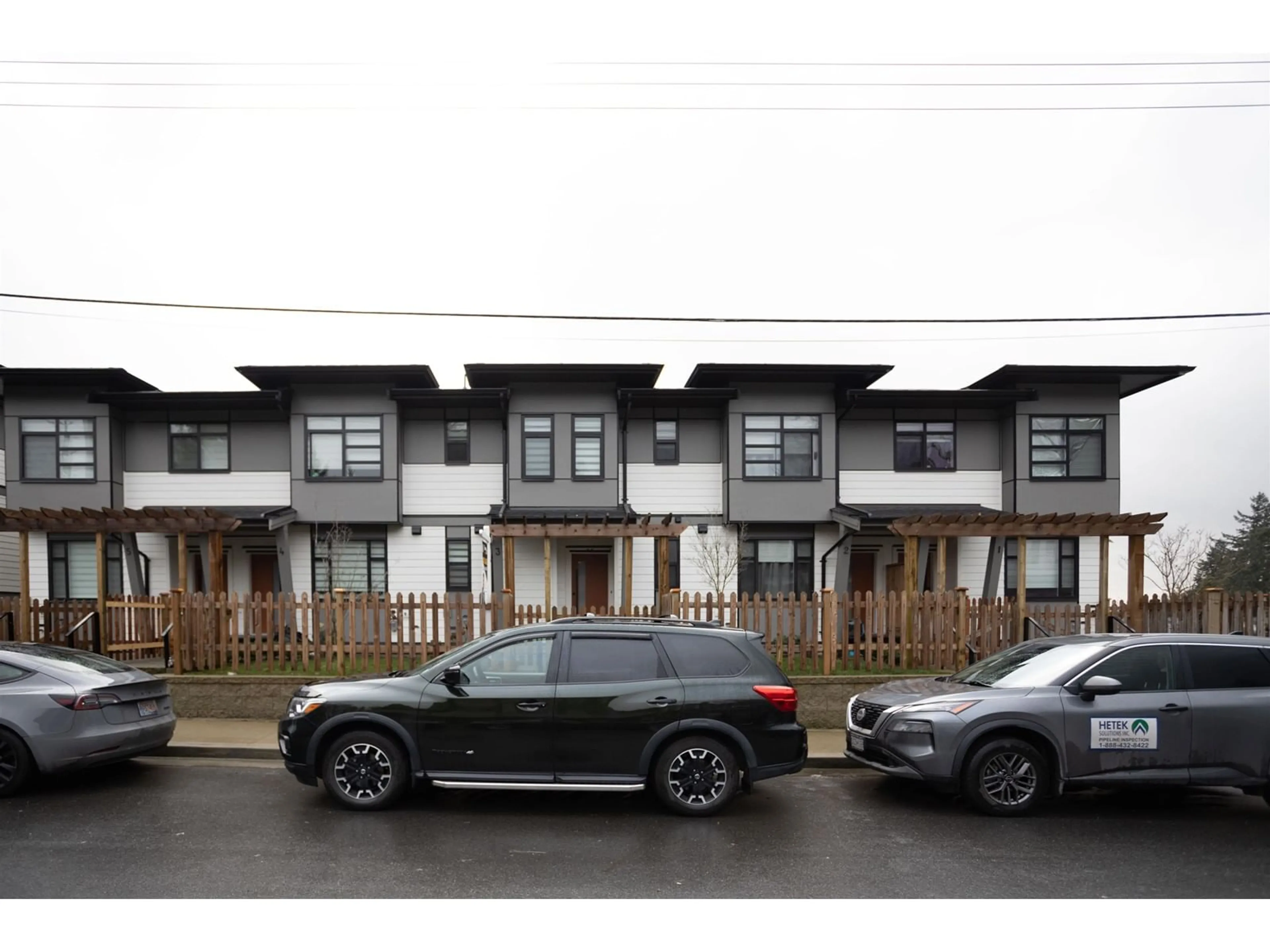 Parking for 3 - 7411 CEDAR, Mission British Columbia V2V4R5