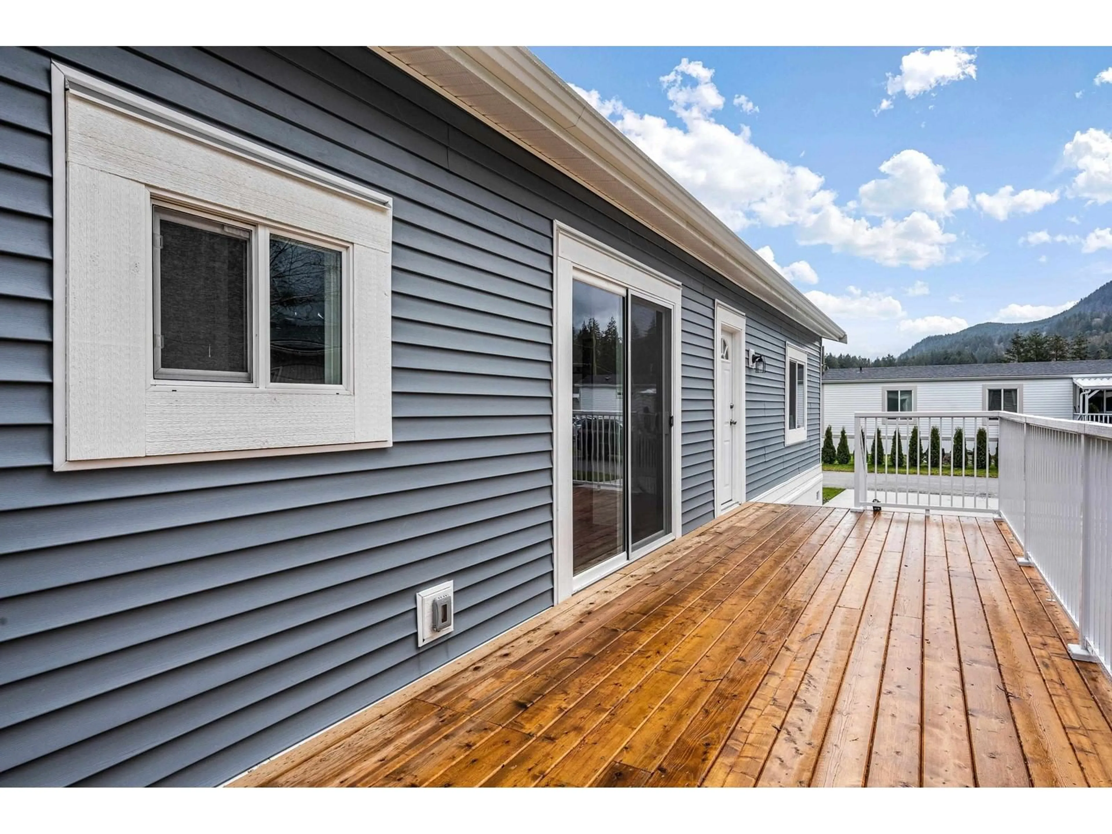 Home with vinyl exterior material, unknown for 56 - 65367 KAWKAWA LAKE ROAD, Hope British Columbia V0X1L1