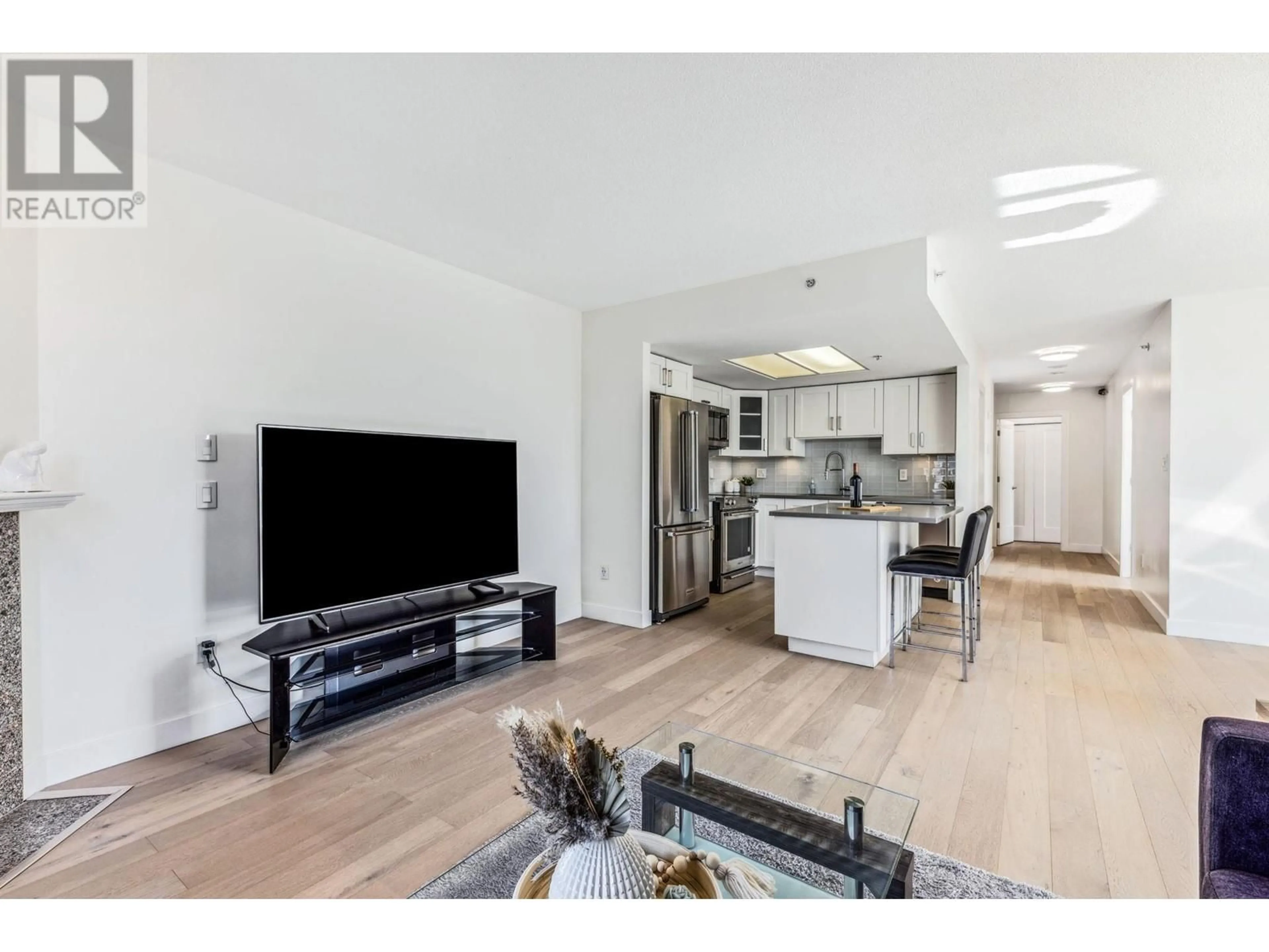 Unknown for 805 - 1255 MAIN STREET, Vancouver British Columbia V6A4G5