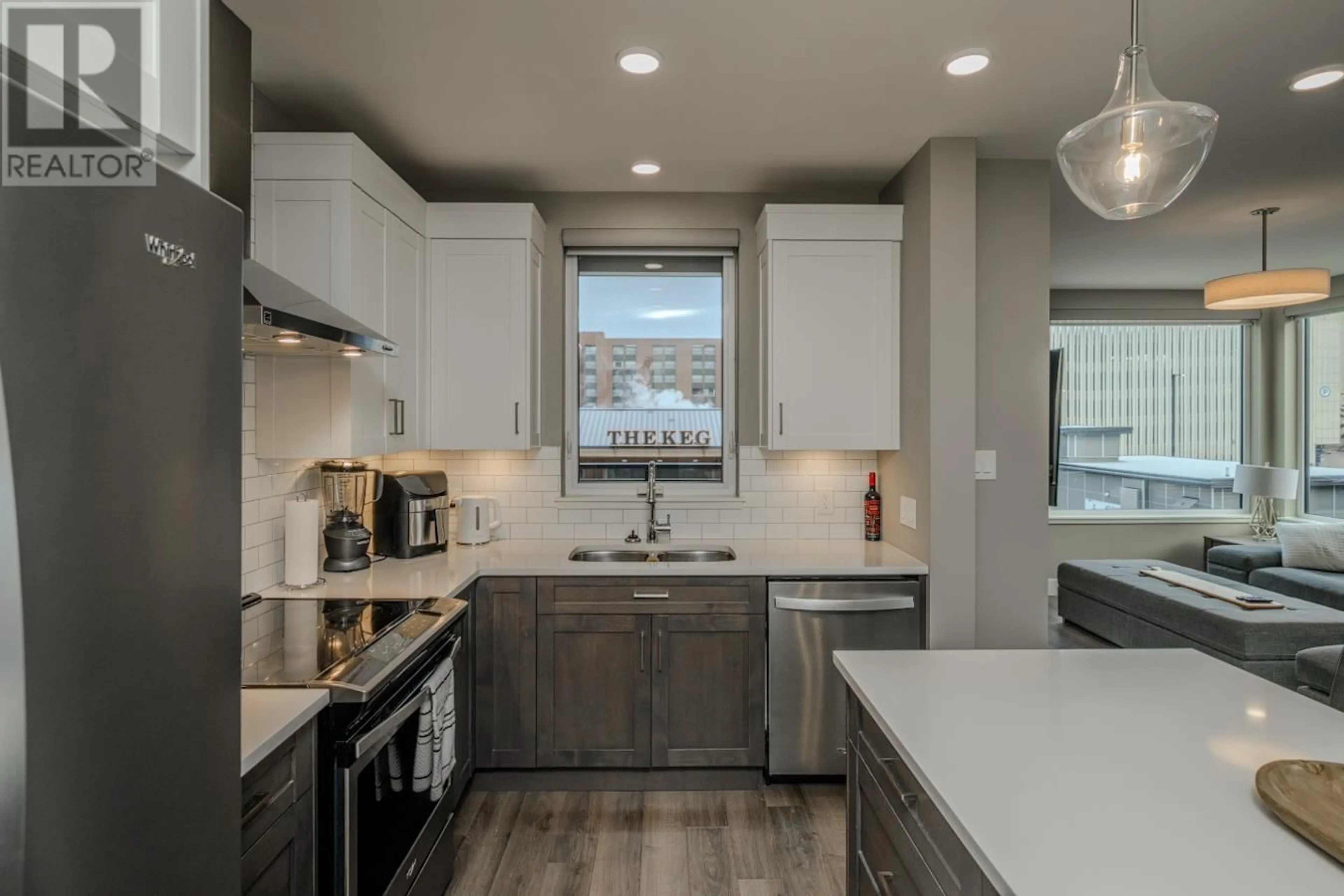 Open concept kitchen, ceramic/tile floor for 201 - 1087 6TH AVENUE, Prince George British Columbia V2L0E5