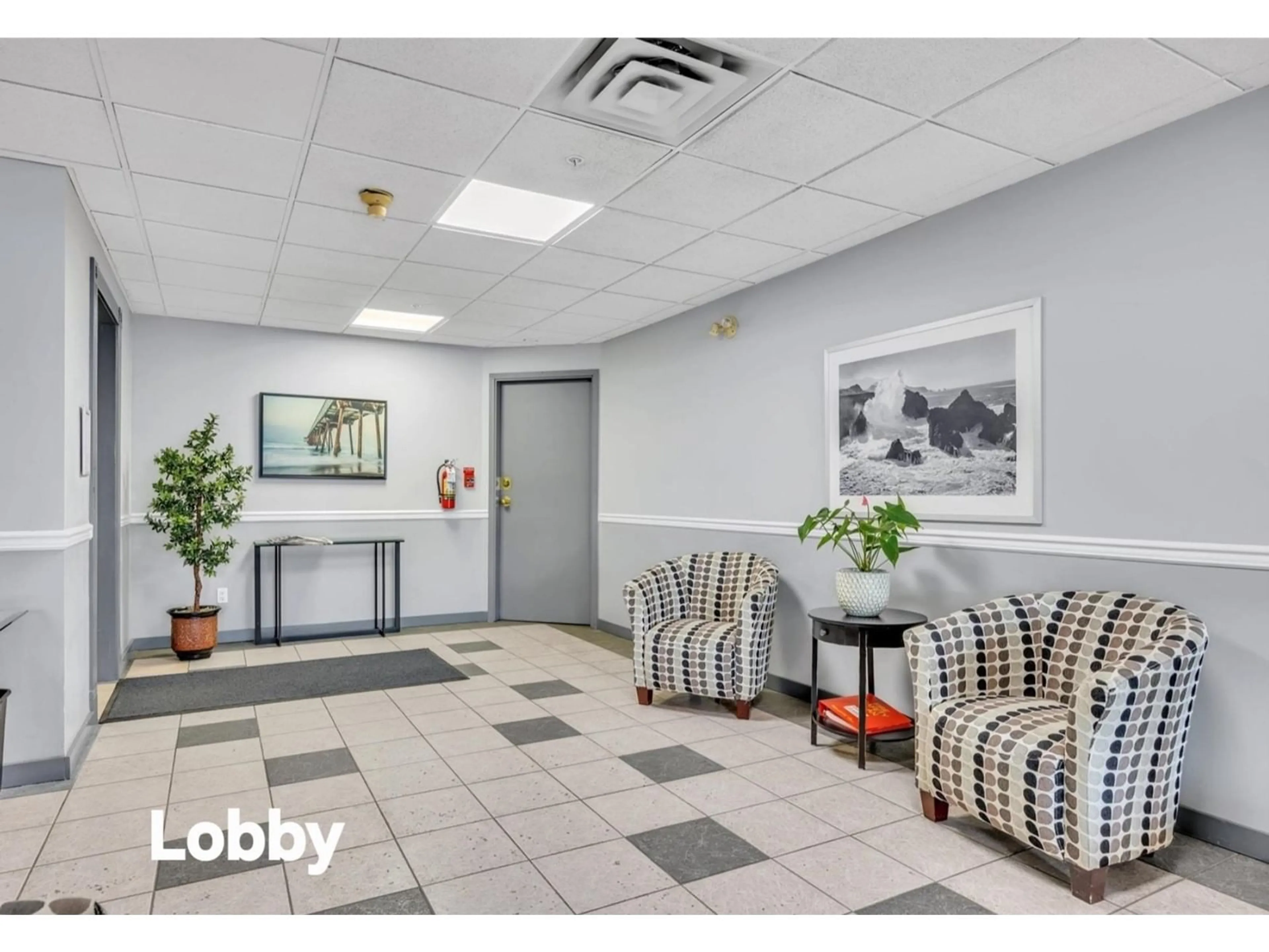Lobby for 208 - 1440 GEORGE, White Rock British Columbia V4B4A3
