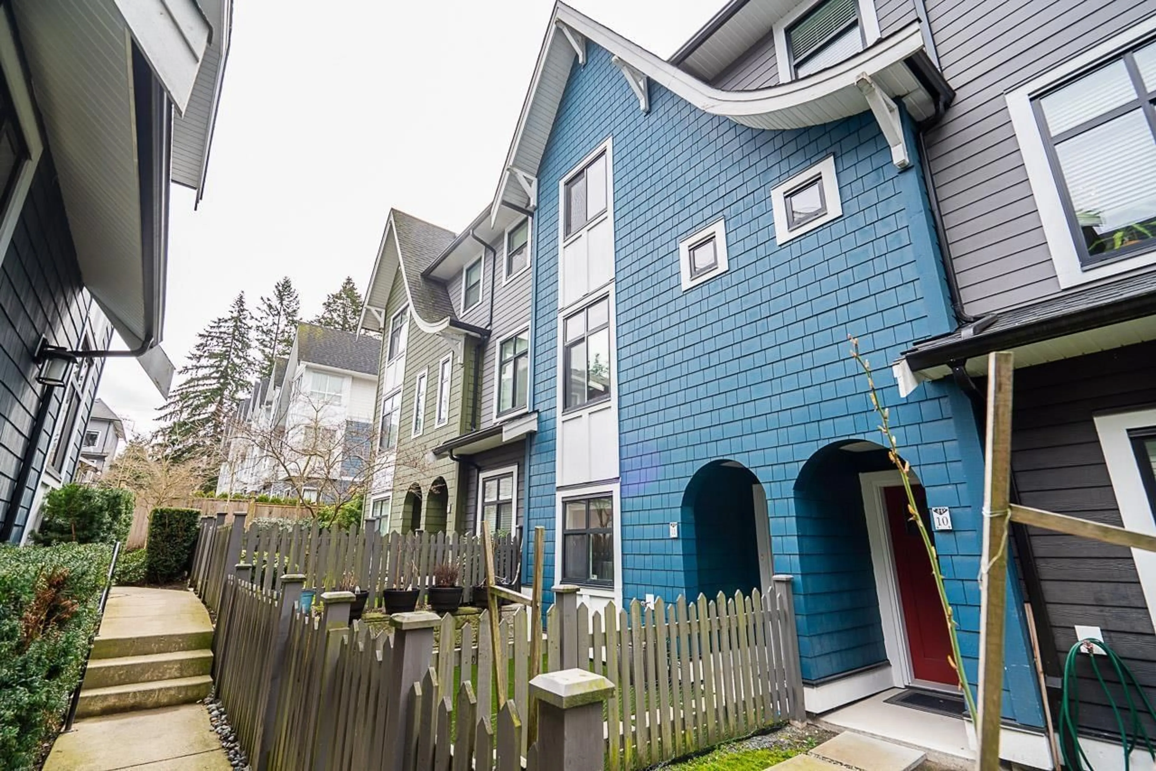 Unknown for 11 - 2888 156, Surrey British Columbia V3Z0C7