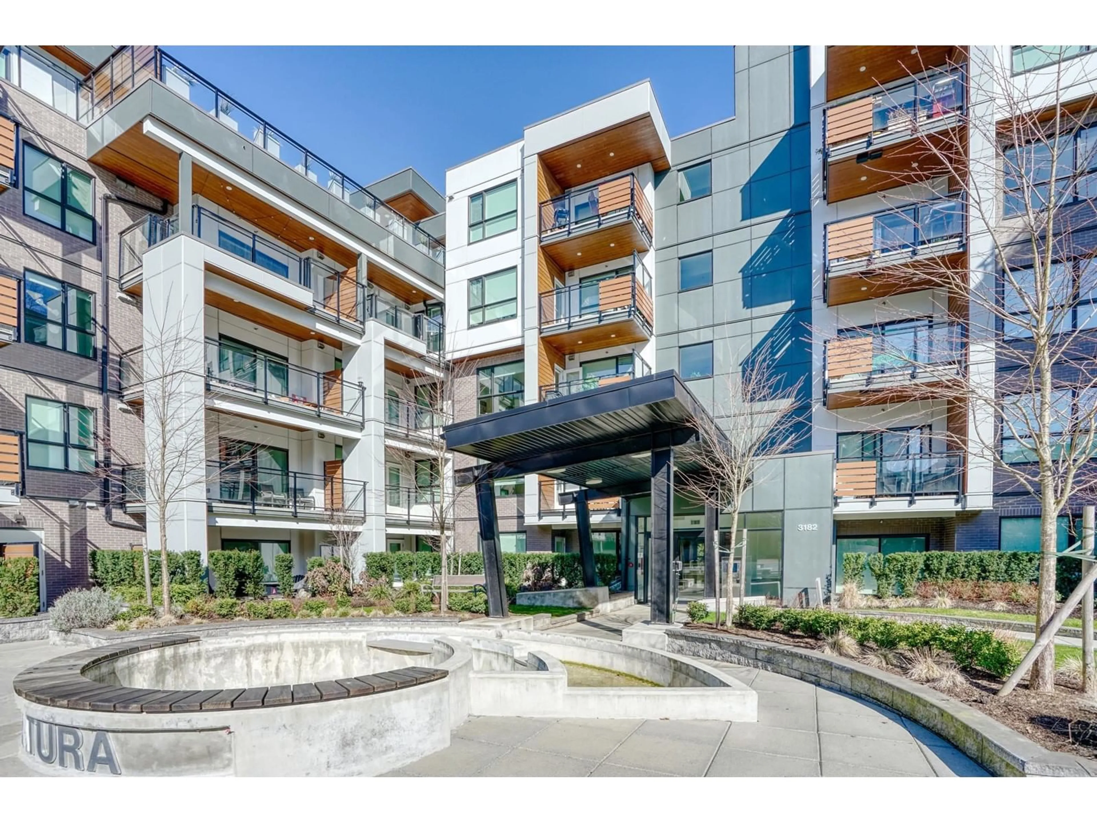 Unknown for 208 - 3182 GLADWIN, Abbotsford British Columbia V2T0K8