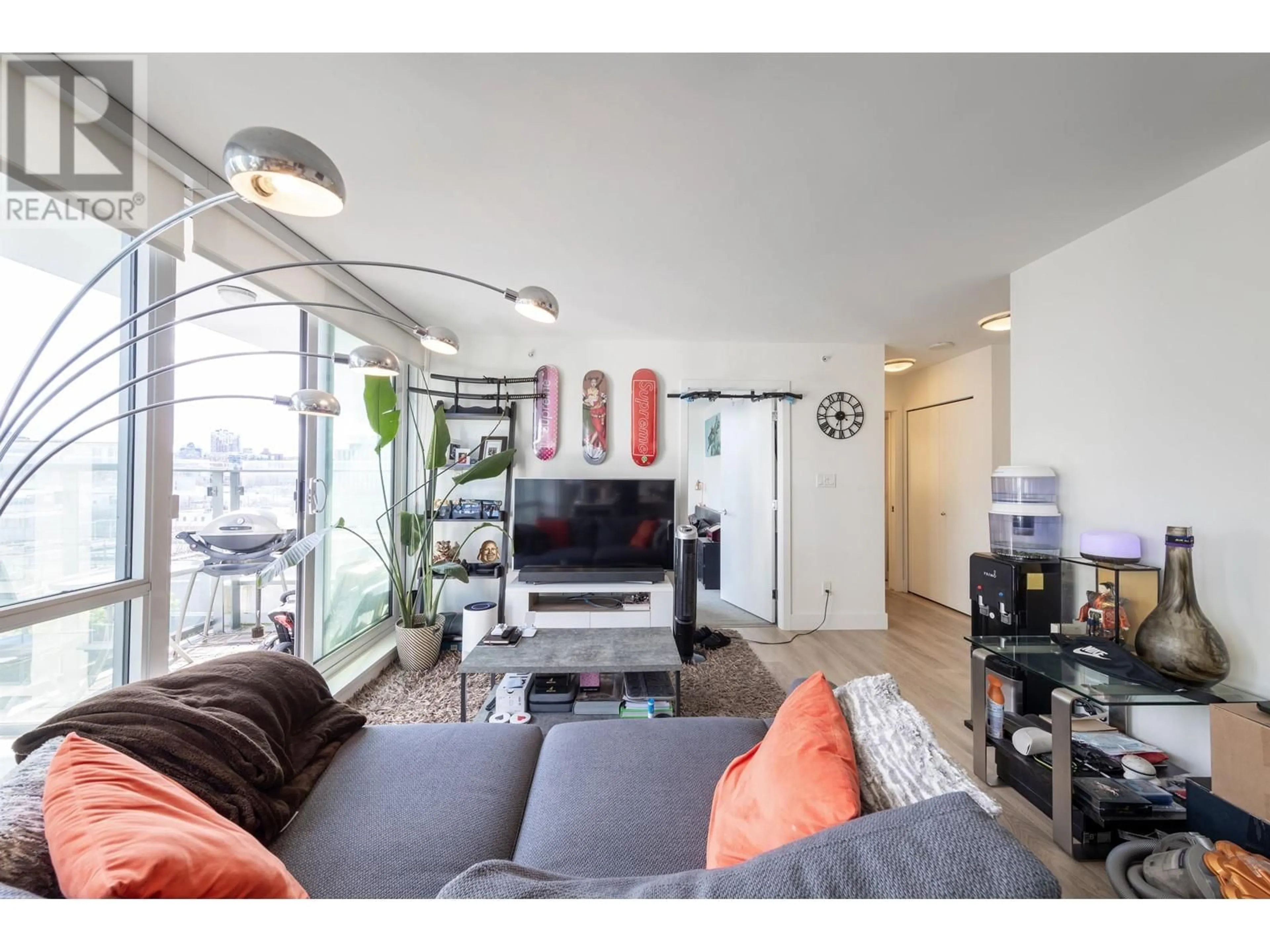 Living room with furniture, unknown for 1005 - 1788 COLUMBIA STREET, Vancouver British Columbia V5Y0L7