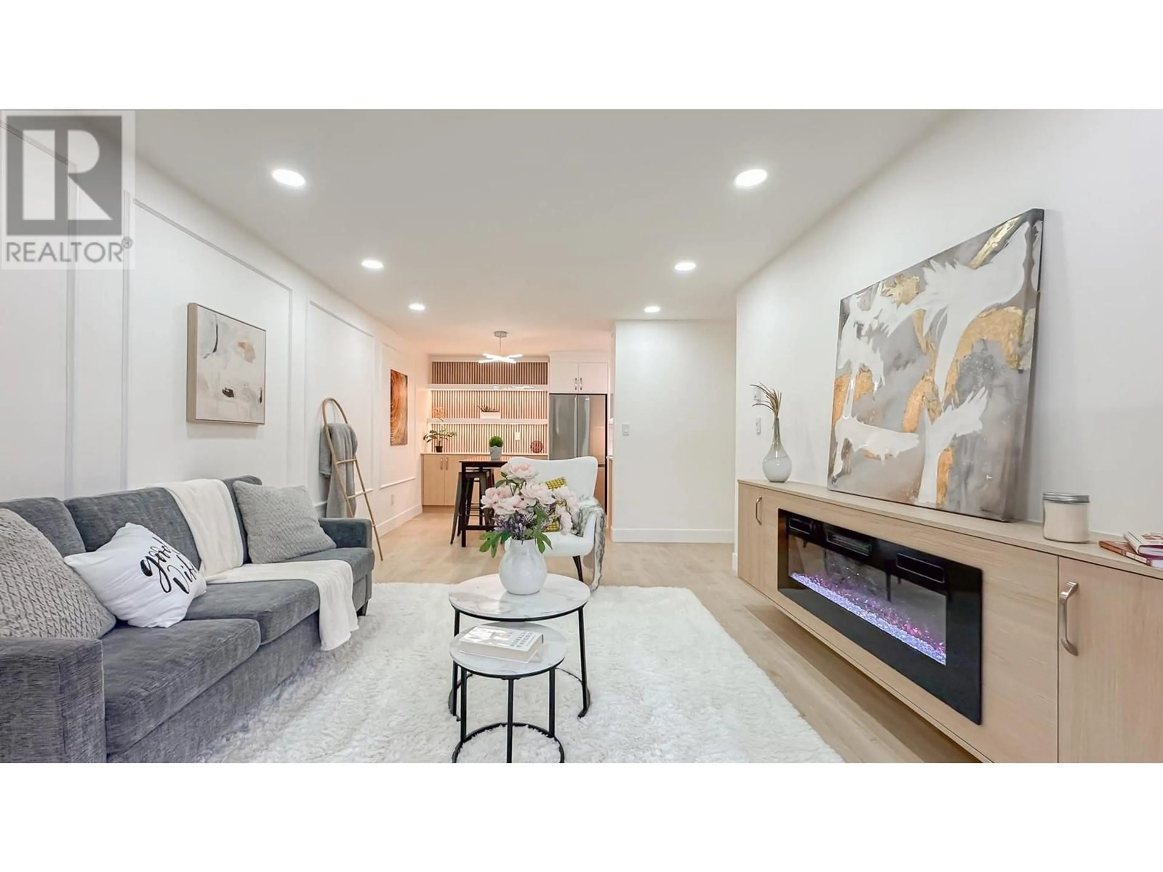 Living room with furniture, unknown for 122 - 4373 HALIFAX STREET, Burnaby British Columbia V5C5Z2