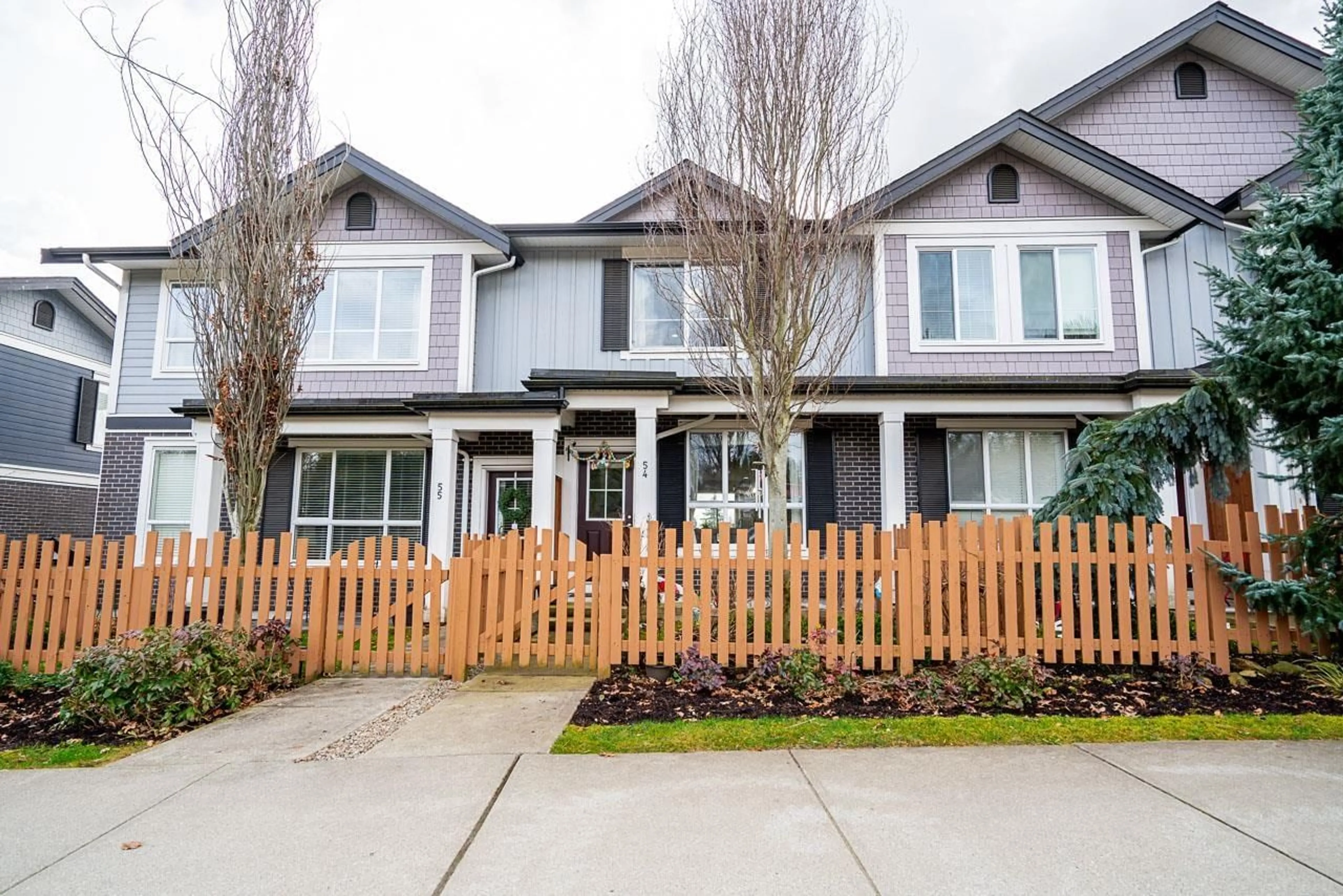 Unknown for 54 - 7157 210, Langley British Columbia V2Y0T3
