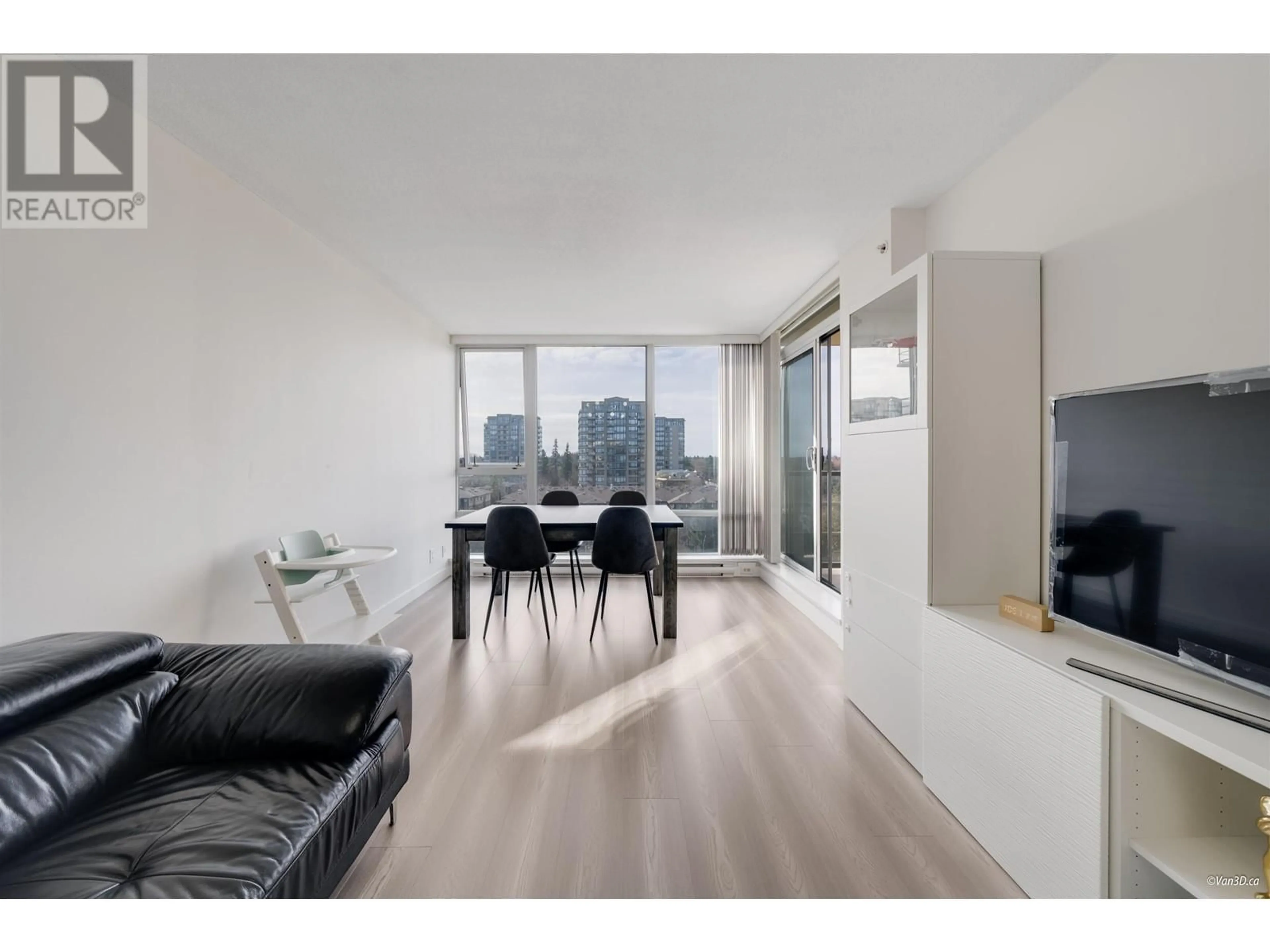Living room with furniture, wood/laminate floor for 918 - 9171 FERNDALE ROAD, Richmond British Columbia V6Y0A5