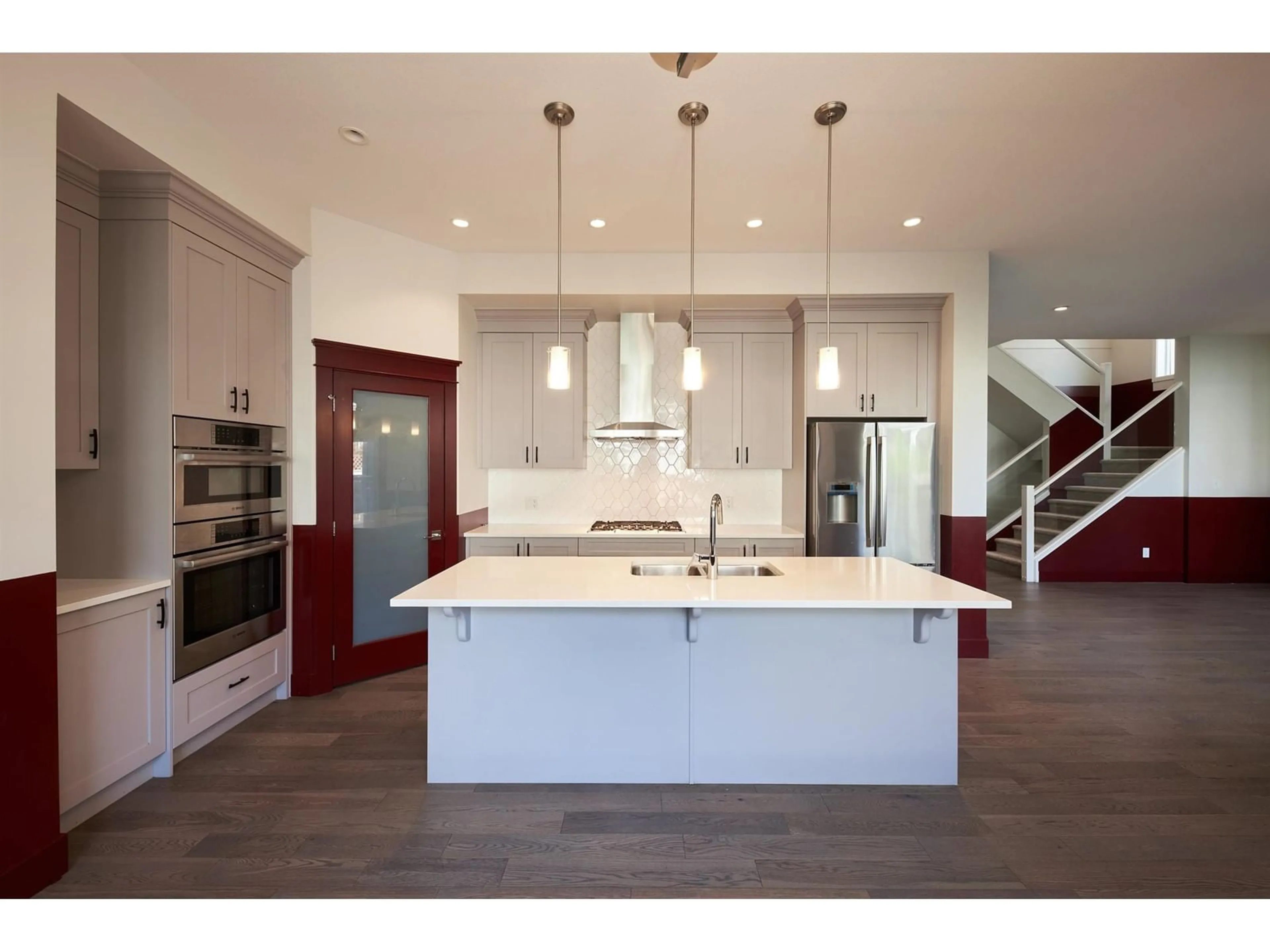 Open concept kitchen, unknown for 2142 167, White Rock British Columbia V3Z9X9