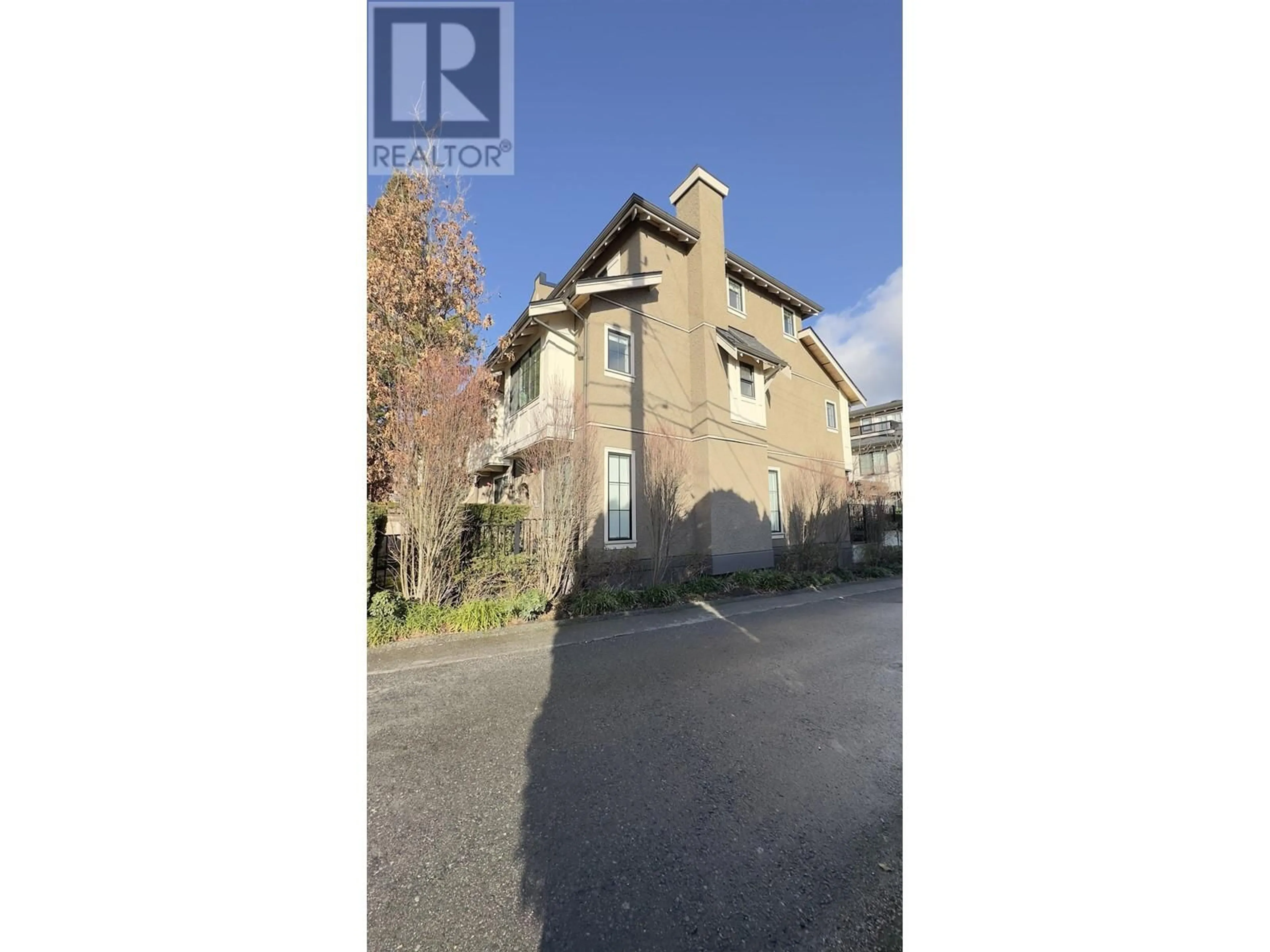 A pic from outside/outdoor area/front of a property/back of a property/a pic from drone, street for 8588 OSLER STREET, Vancouver British Columbia V6P0G4