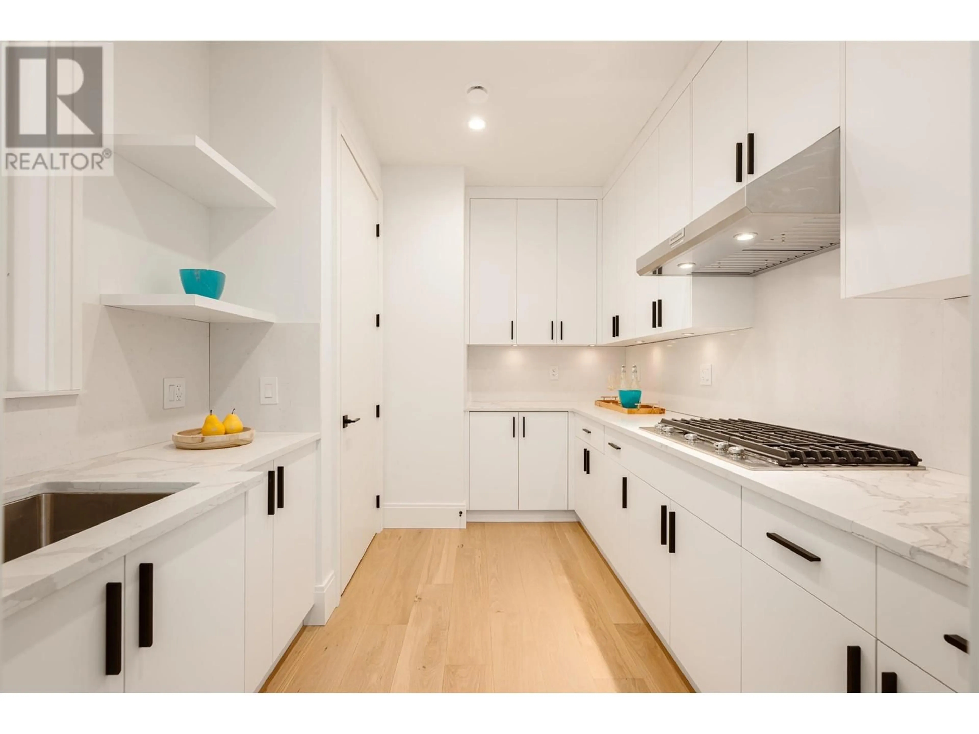 Contemporary kitchen, unknown for 1493 55 STREET, Delta British Columbia V4M3K4