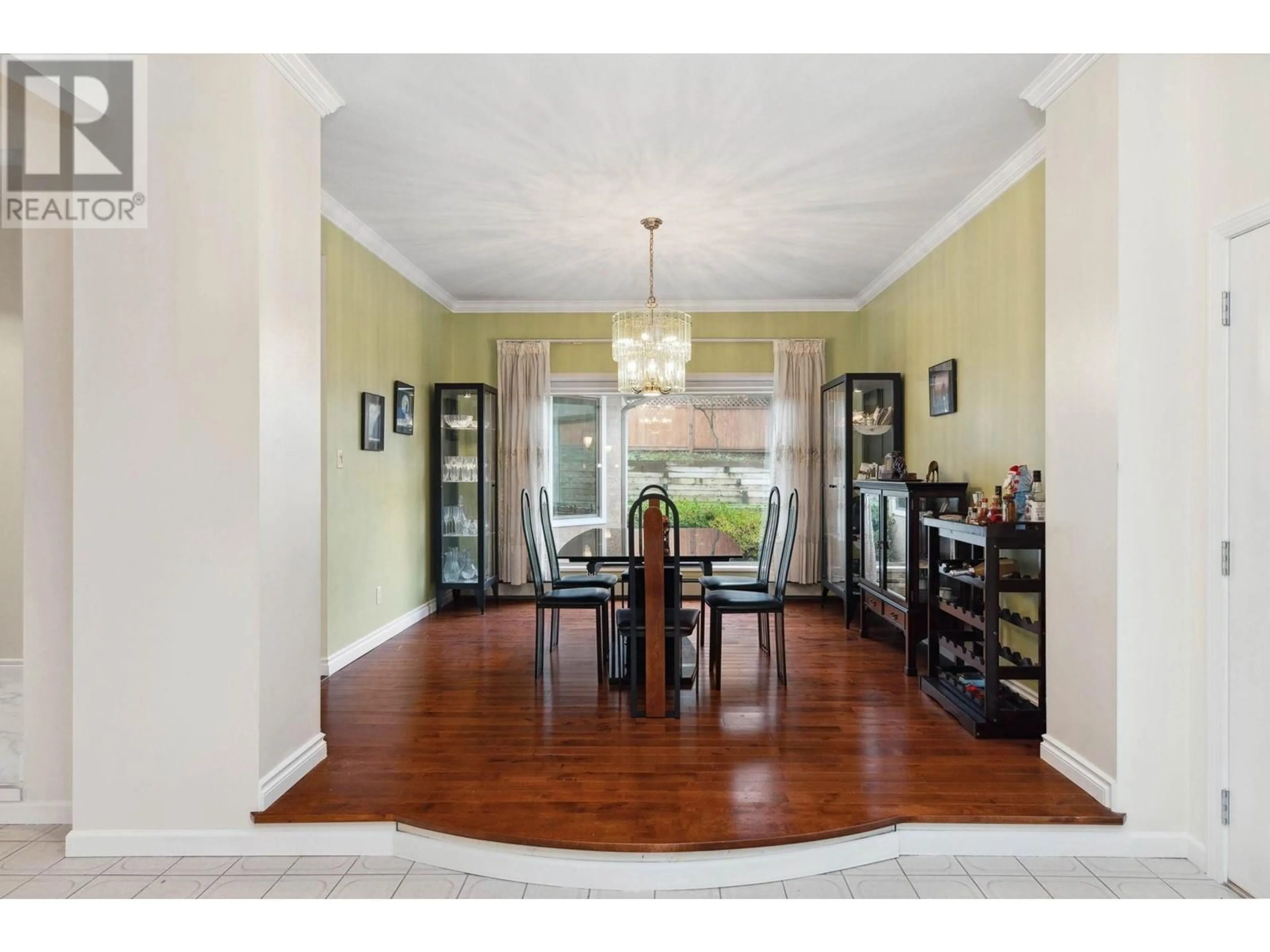 Dining room, wood/laminate floor for 8250 LAKEFIELD DRIVE, Burnaby British Columbia V5E4G7