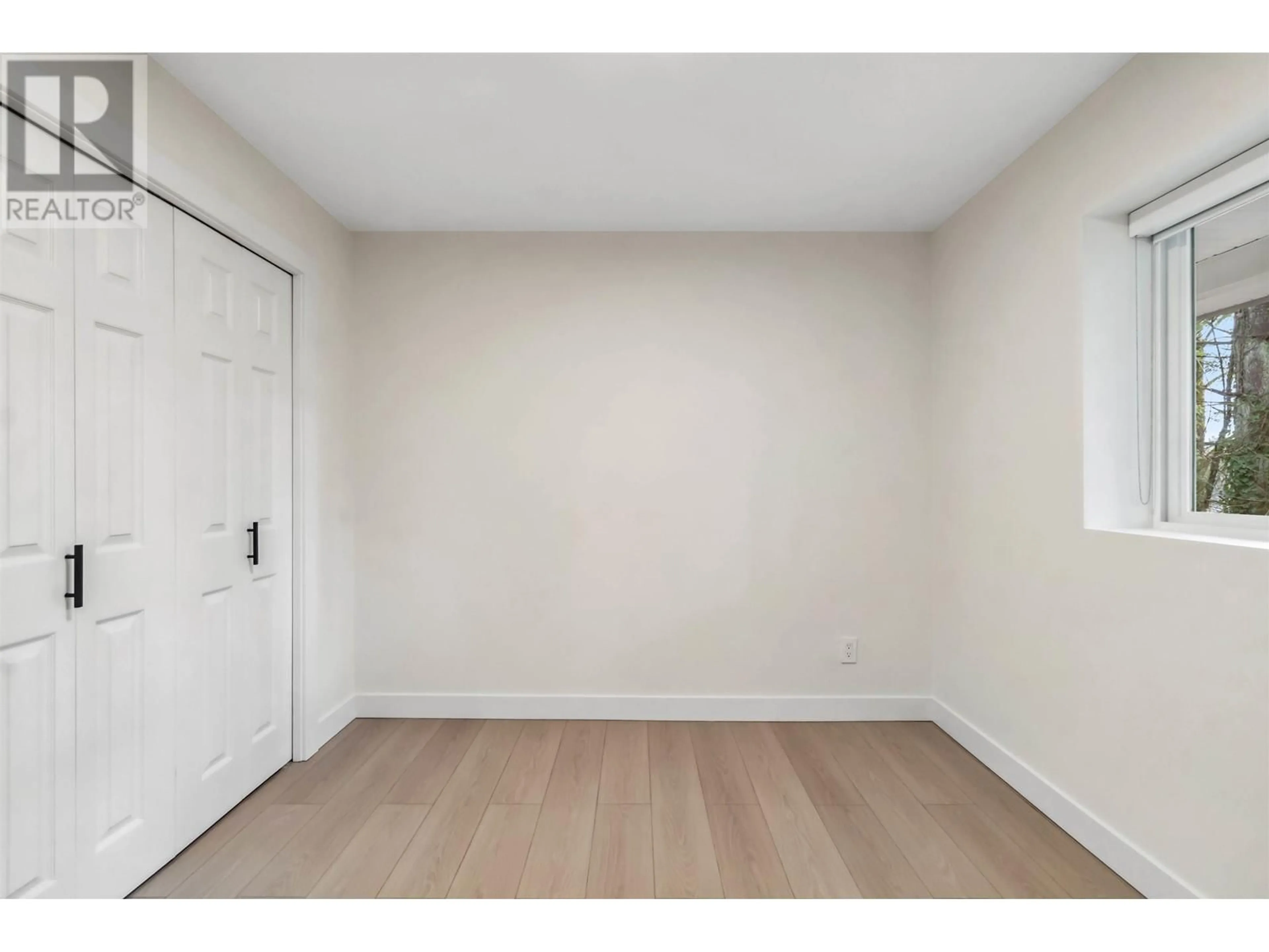 A pic of a room for 19 ARROW-WOOD PLACE, Port Moody British Columbia V3H4E9