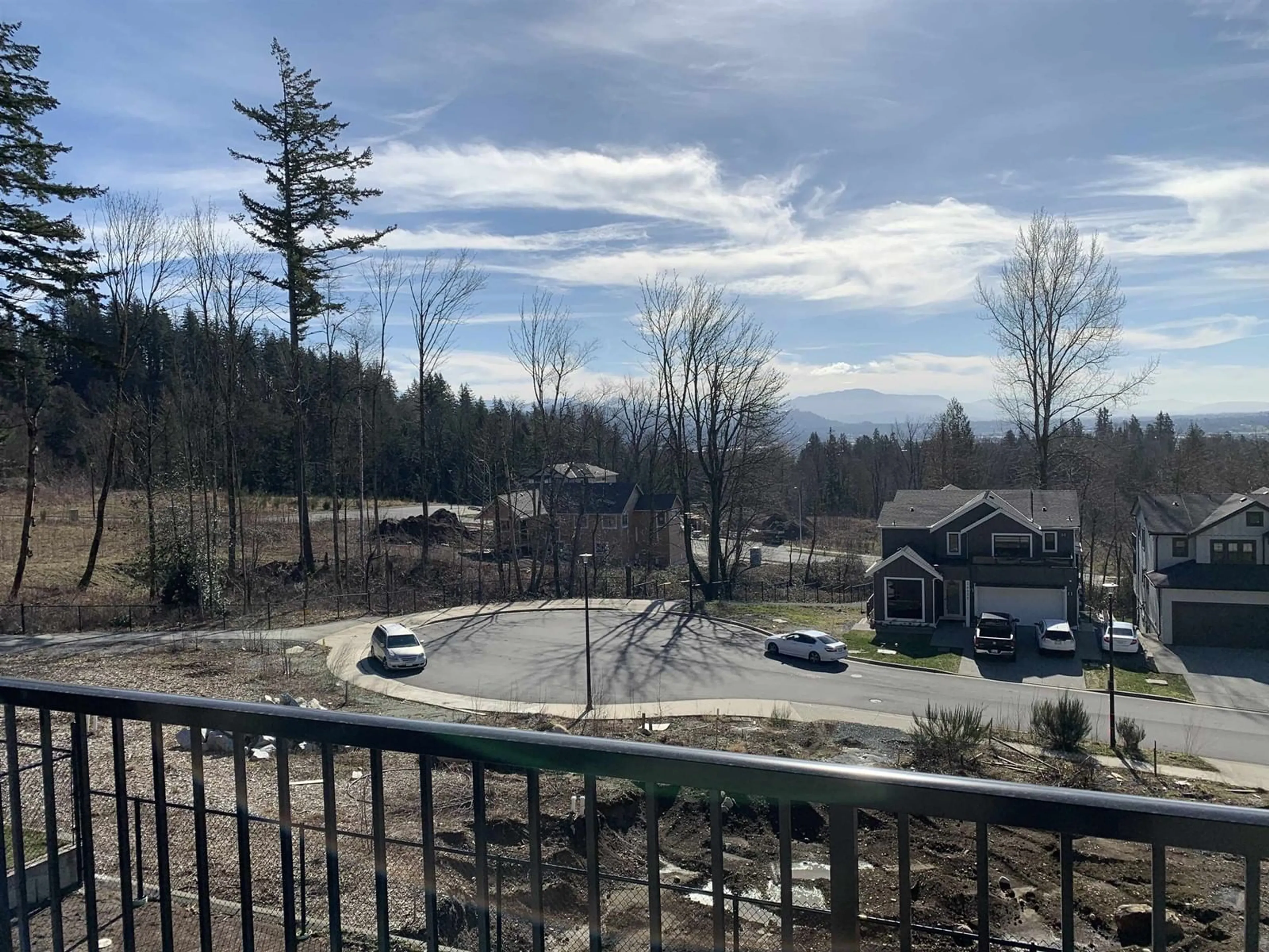 A pic from outside/outdoor area/front of a property/back of a property/a pic from drone, mountain view for 34030 PARR, Mission British Columbia V2V6B2