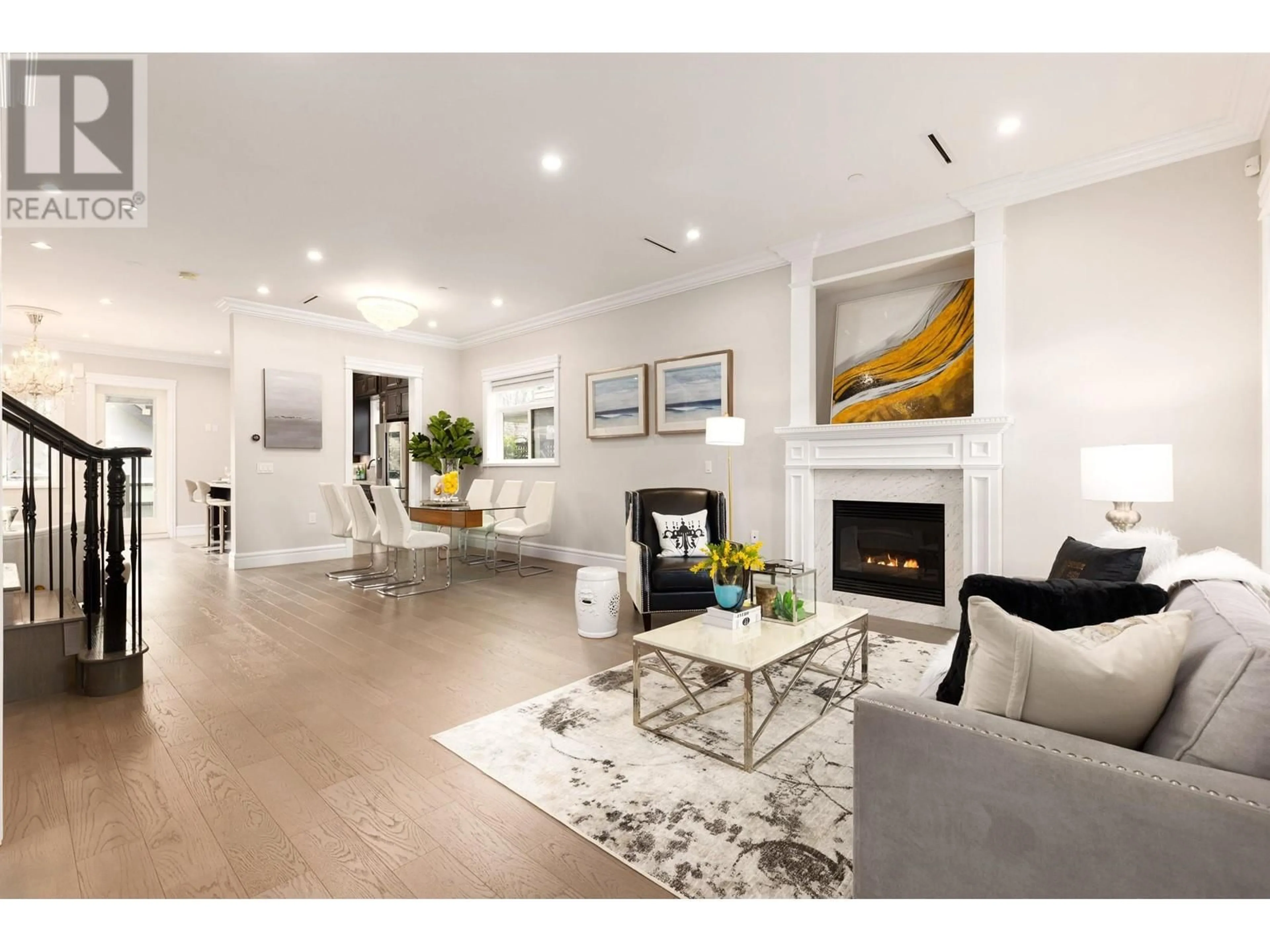 Living room with furniture, unknown for 2984 31ST AVENUE, Vancouver British Columbia V6L2A4