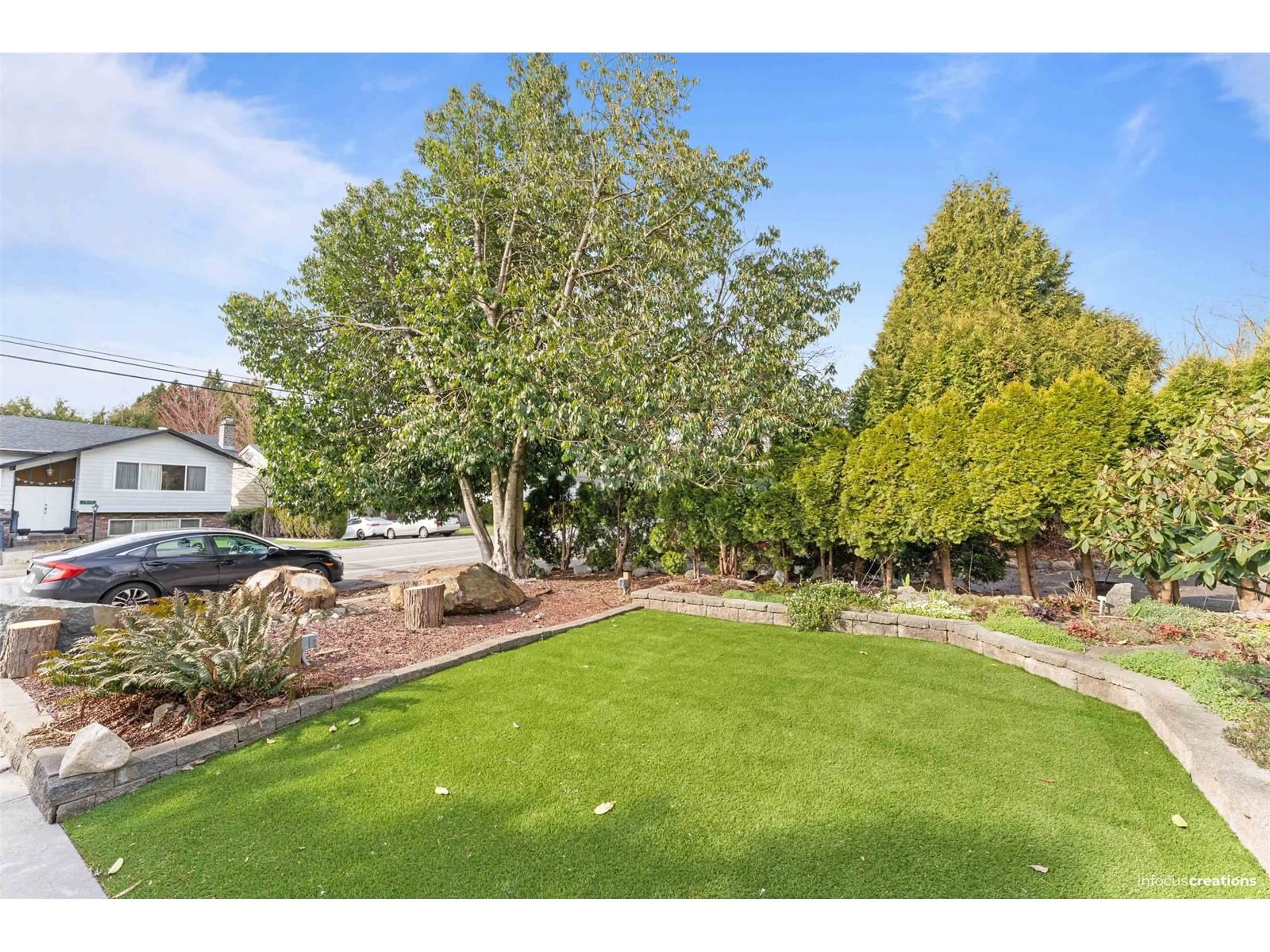 A pic from outside/outdoor area/front of a property/back of a property/a pic from drone, unknown for 7586 115, Delta British Columbia V4C5M8