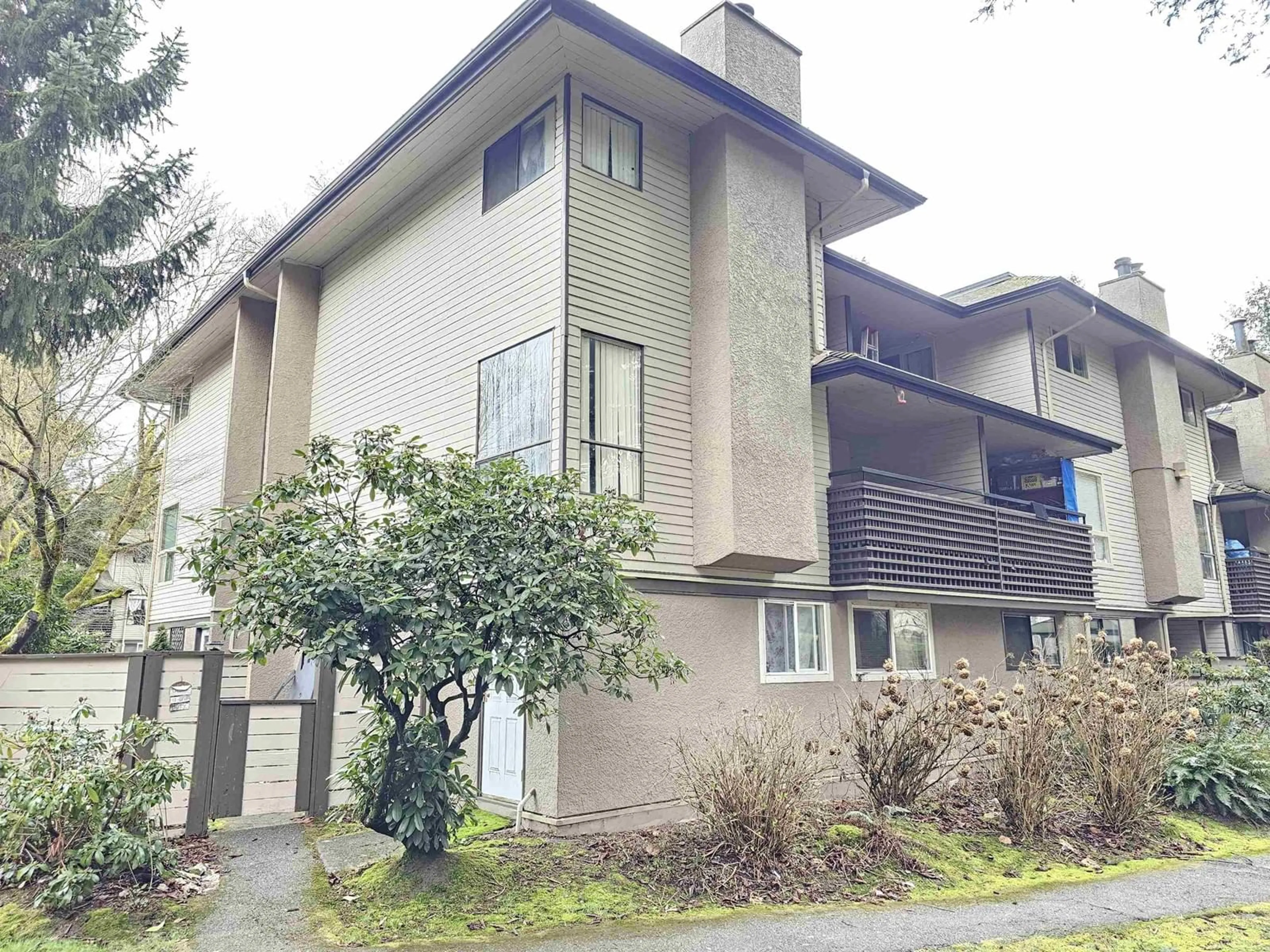 Unknown for 10539 HOLLY PARK, Surrey British Columbia V3R6X8