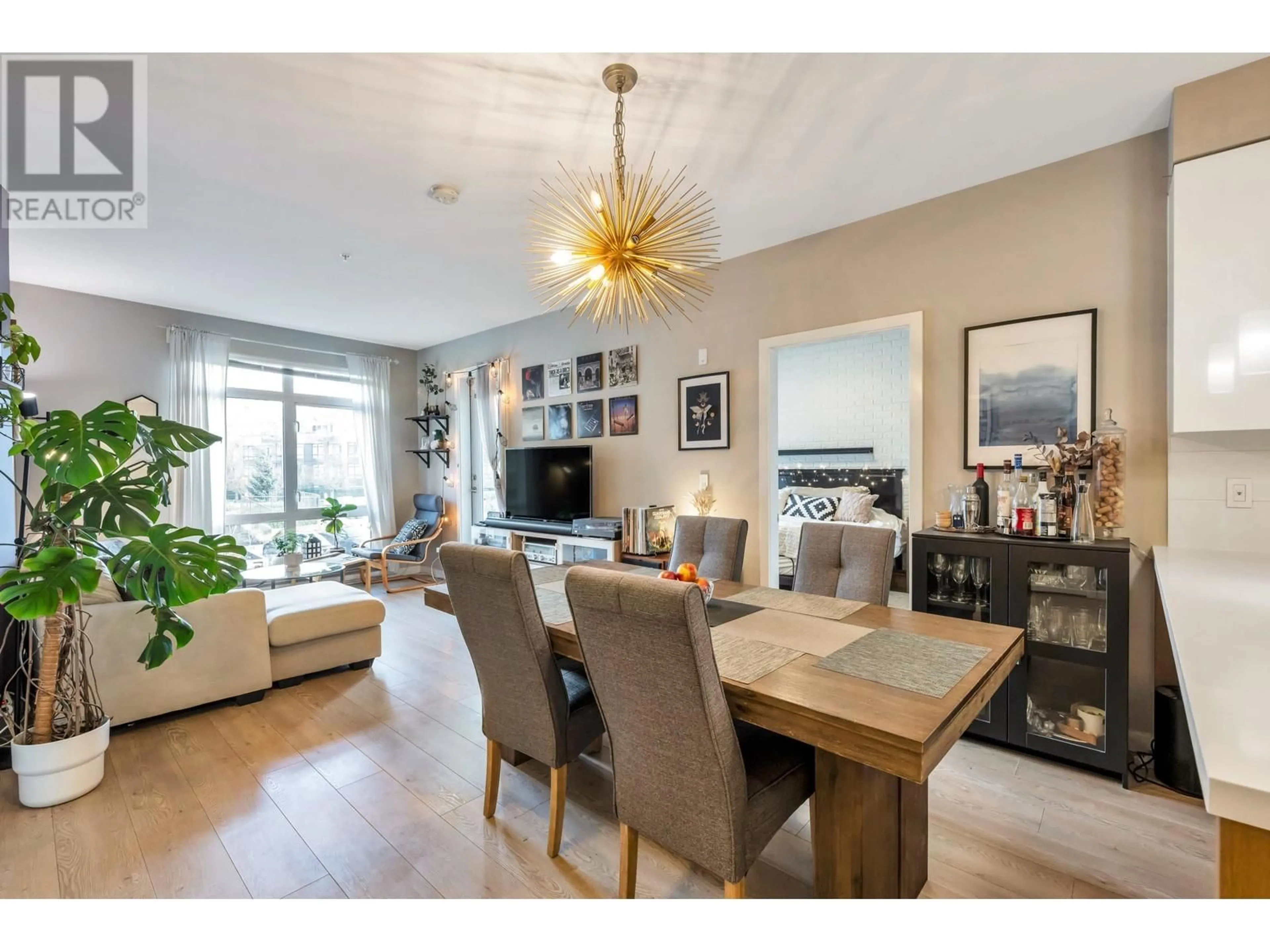Dining room, wood/laminate floor for 205 - 20 ROYAL AVENUE, New Westminster British Columbia V3L0G9