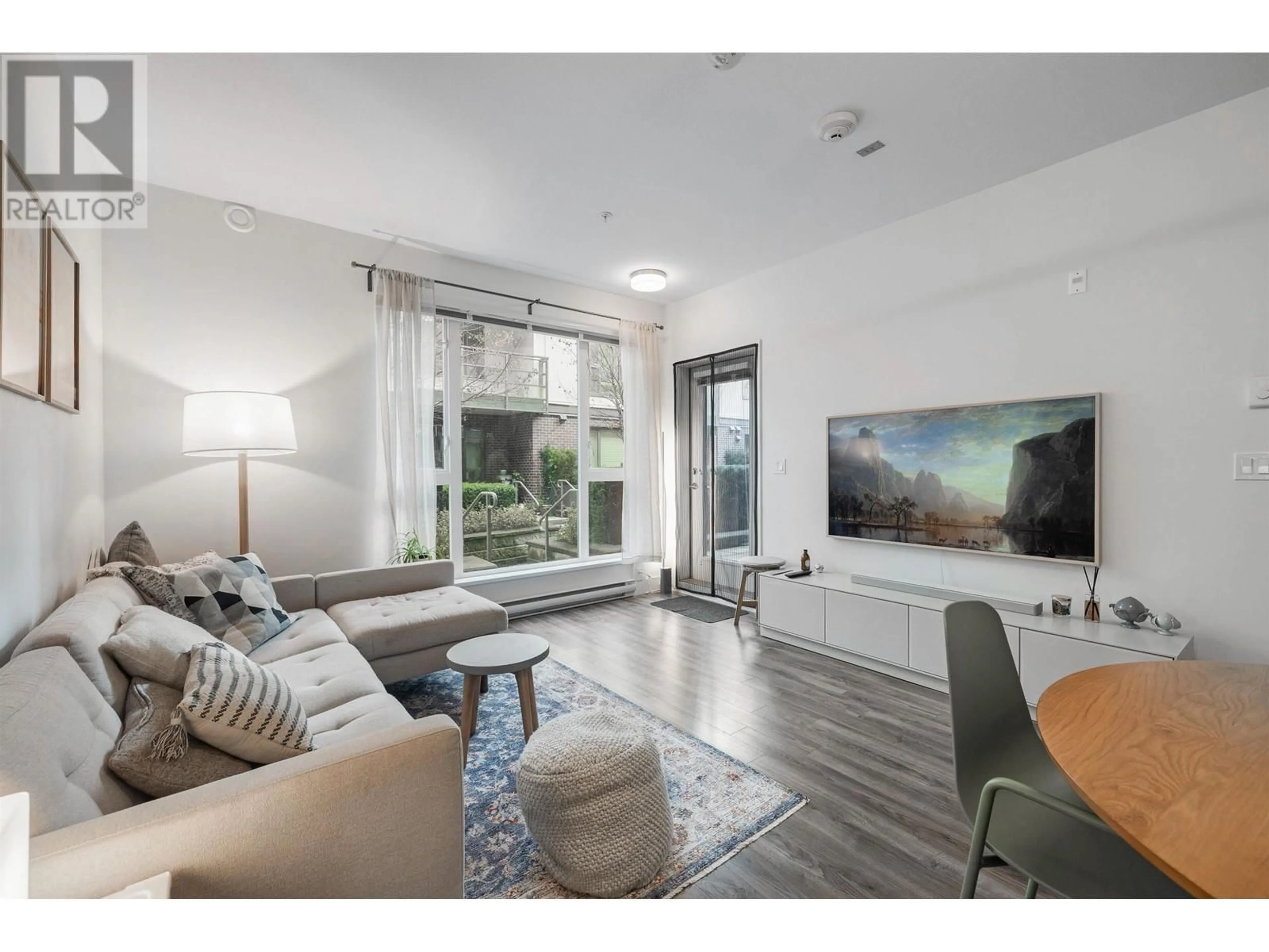 Living room with furniture, unknown for 102 - 5355 LANE STREET, Burnaby British Columbia V5H0H1
