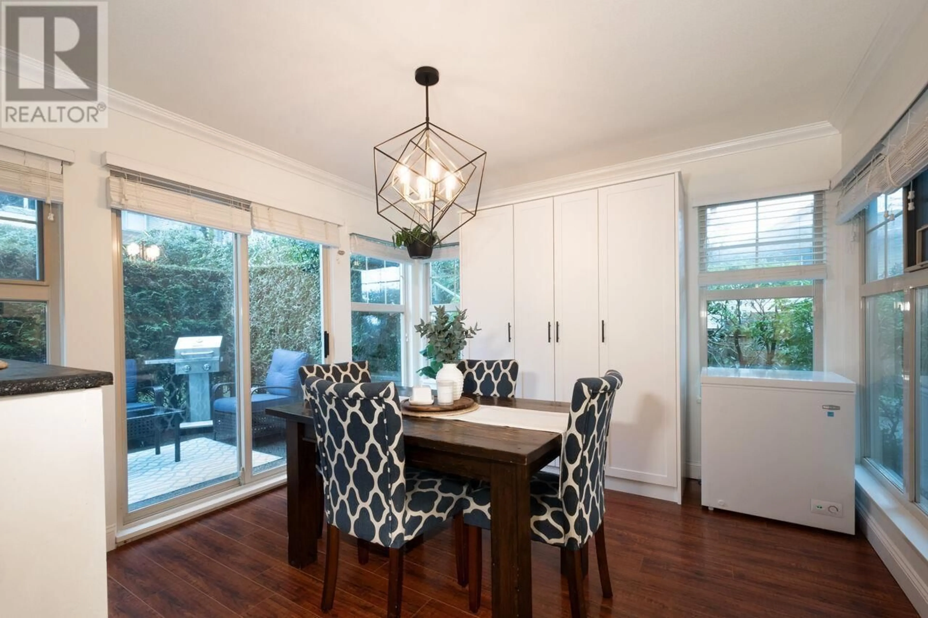 Dining room, wood/laminate floor for 78 - 65 FOXWOOD DRIVE, Port Moody British Columbia V3H4Z5