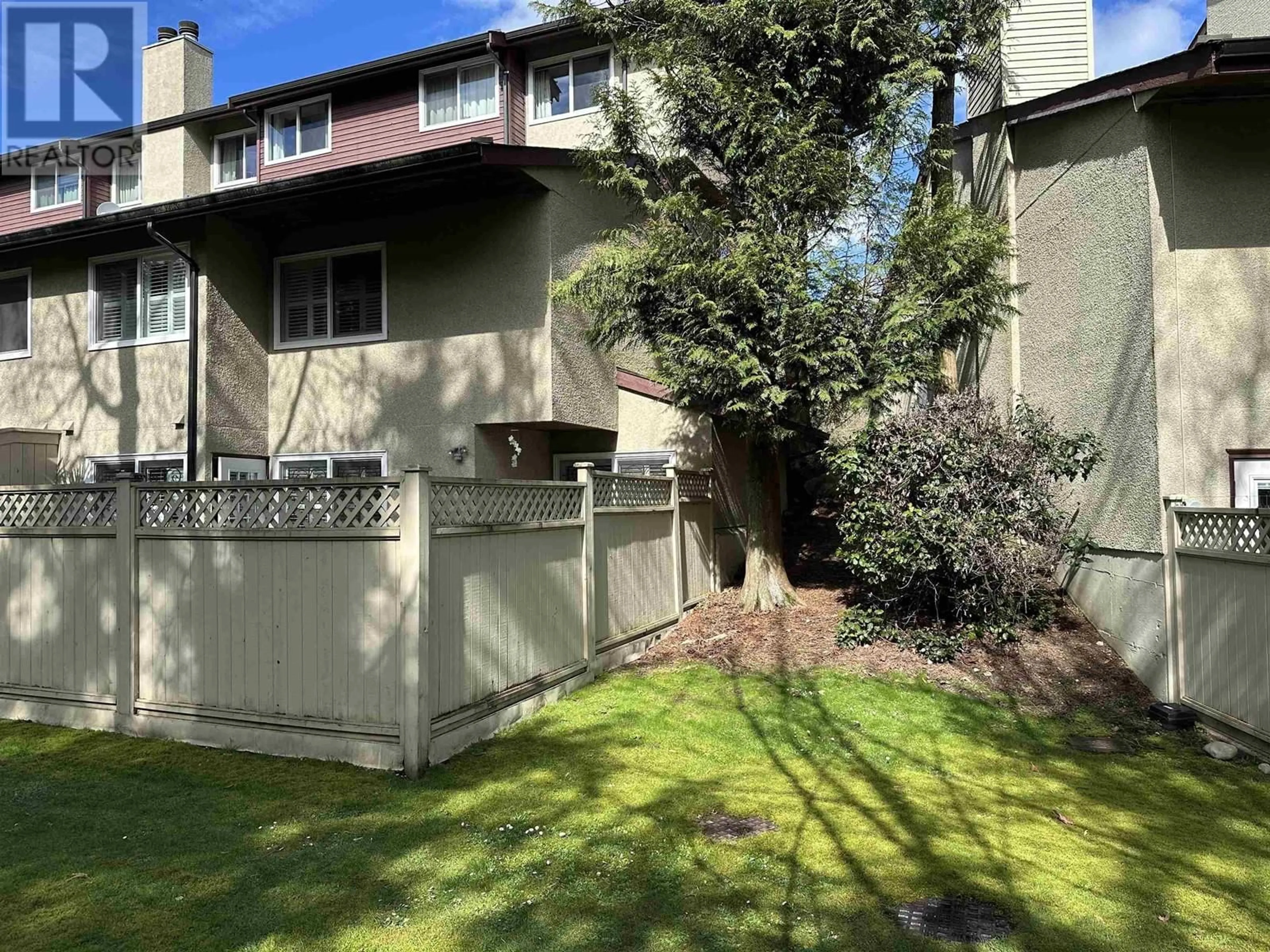 A pic from outside/outdoor area/front of a property/back of a property/a pic from drone, street for 3444 LANGFORD AVENUE, Vancouver British Columbia V5S4B7