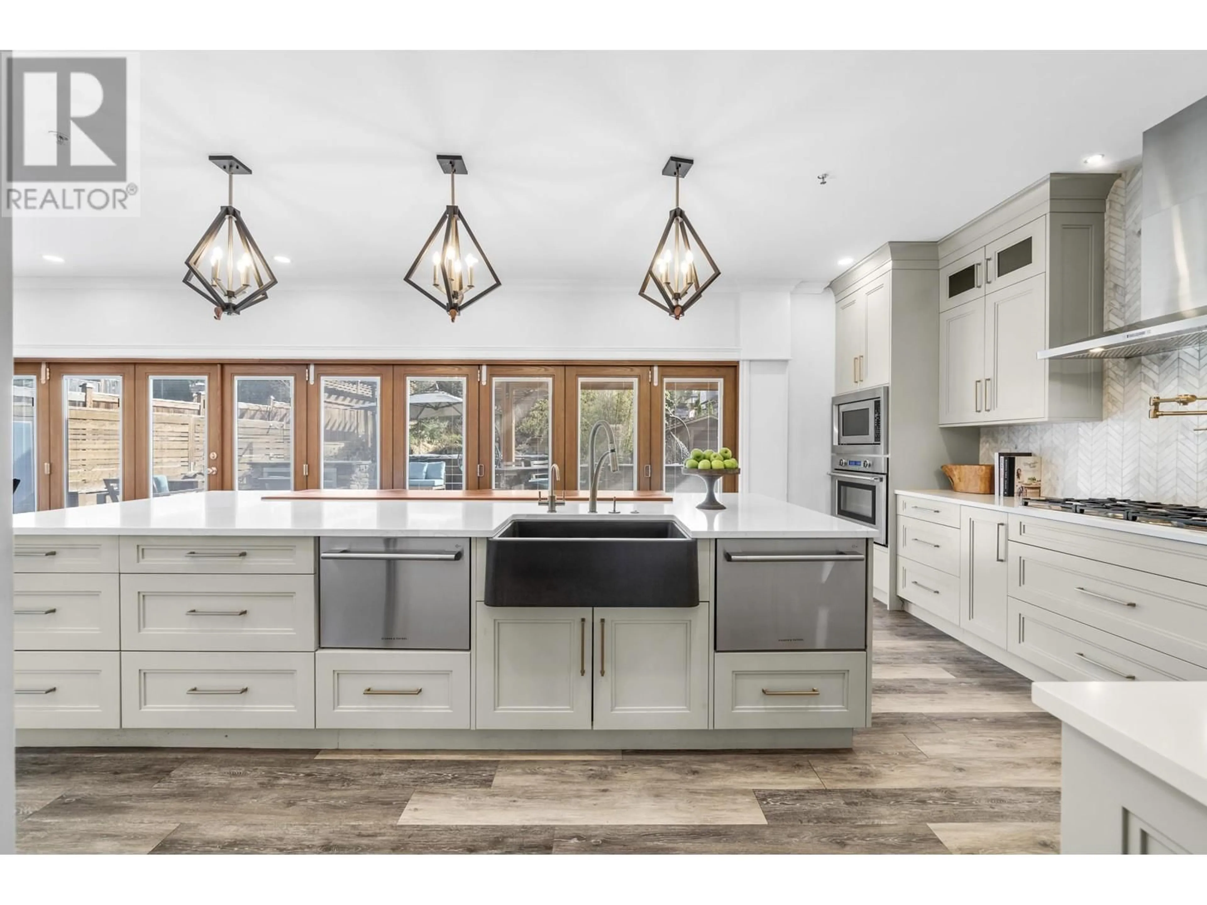 Contemporary kitchen, ceramic/tile floor for 13068 239B STREET, Maple Ridge British Columbia V4R0A5