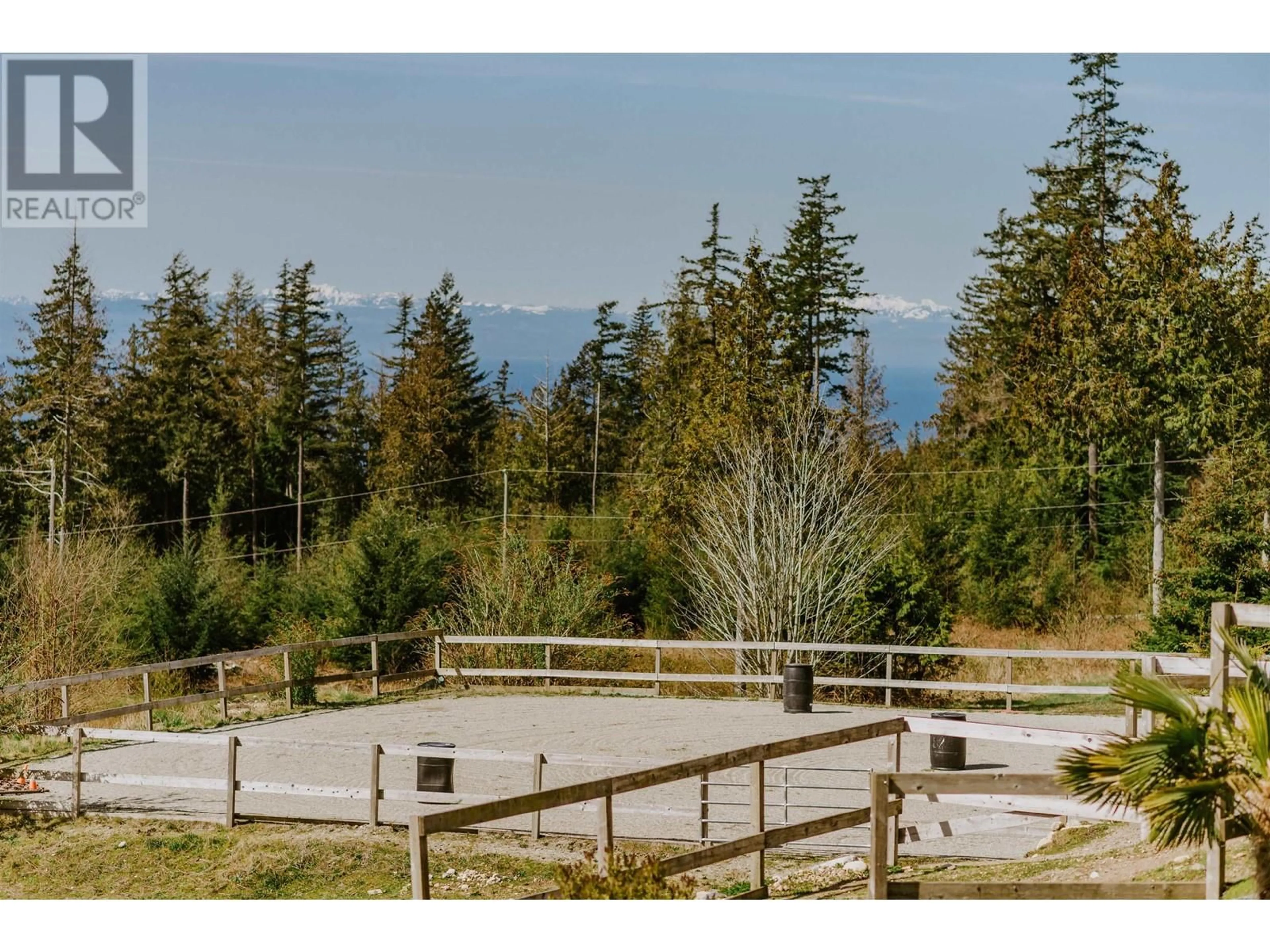 A pic from outside/outdoor area/front of a property/back of a property/a pic from drone, unknown for 2247 PIXTON ROAD, Roberts Creek British Columbia V0N2W5