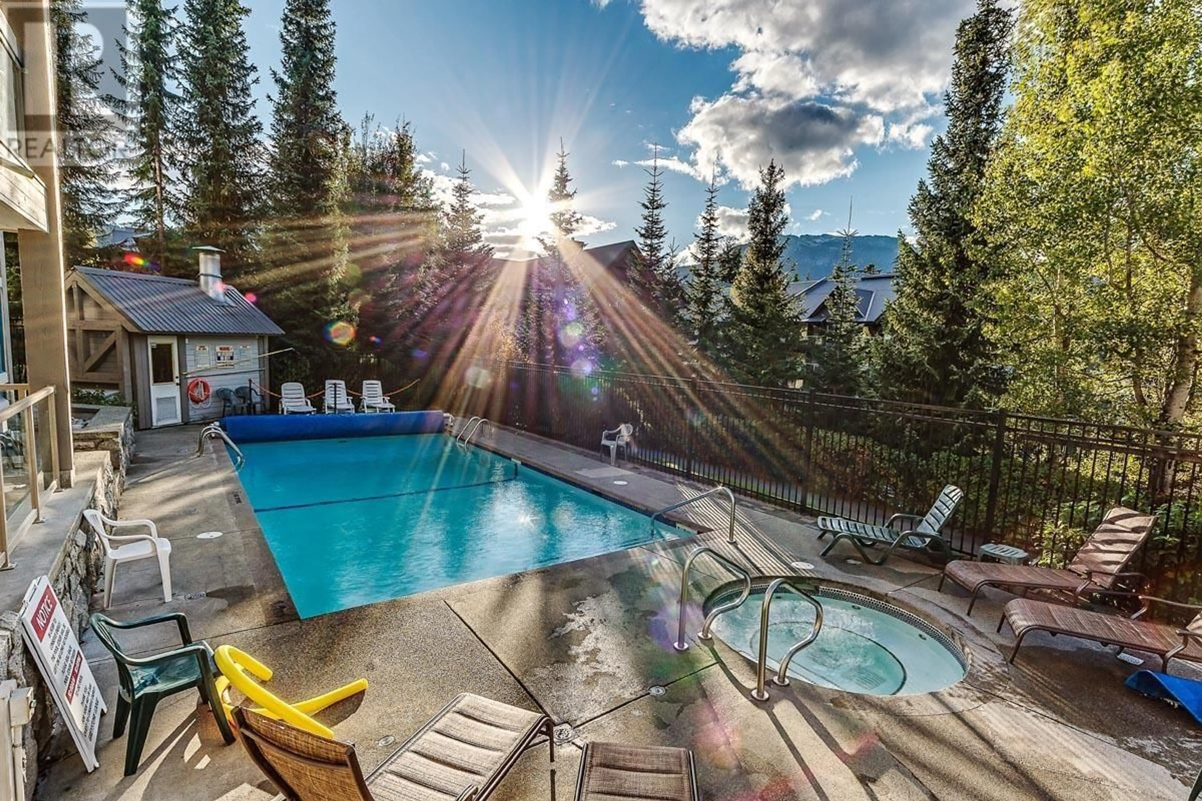 Pool for 333 - 4905 SPEARHEAD PLACE, Whistler British Columbia V0N1B4