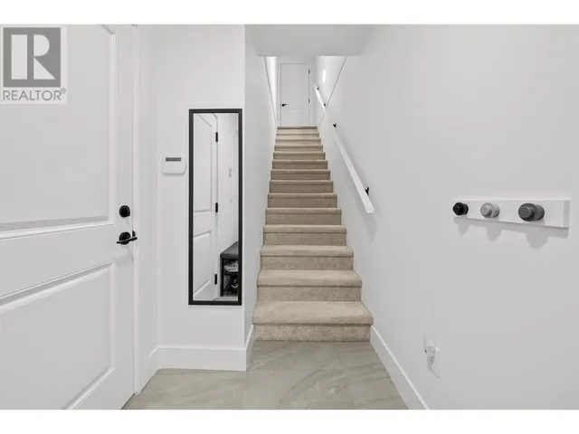 25 789 OTA AVENUE, New Westminster 3