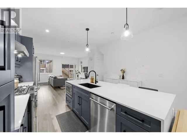 25 789 OTA AVENUE, New Westminster 5
