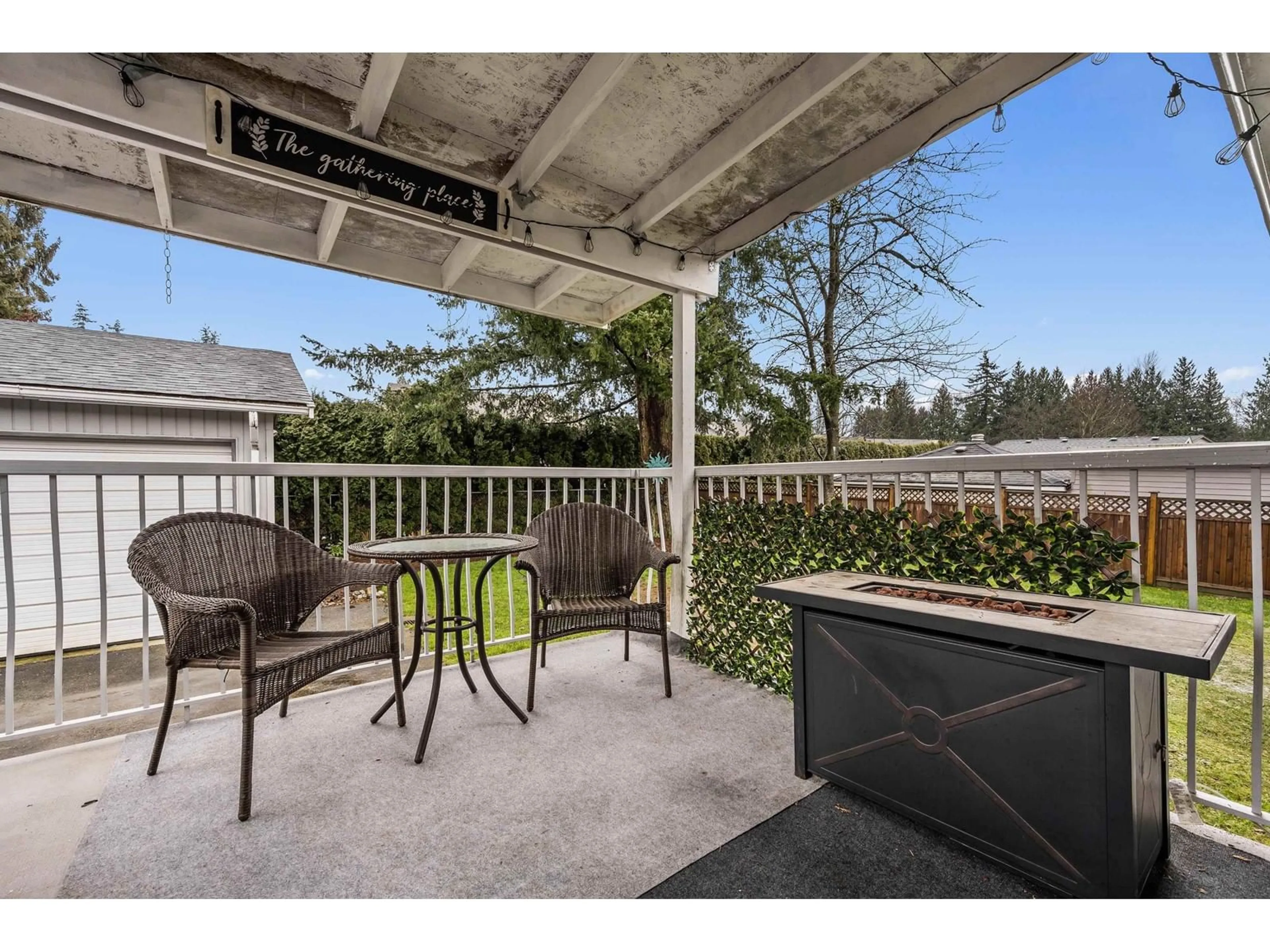 Patio, street for 45468 CRESCENT DRIVE|Chilliwack Proper W, Chilliwack British Columbia V2P1G8