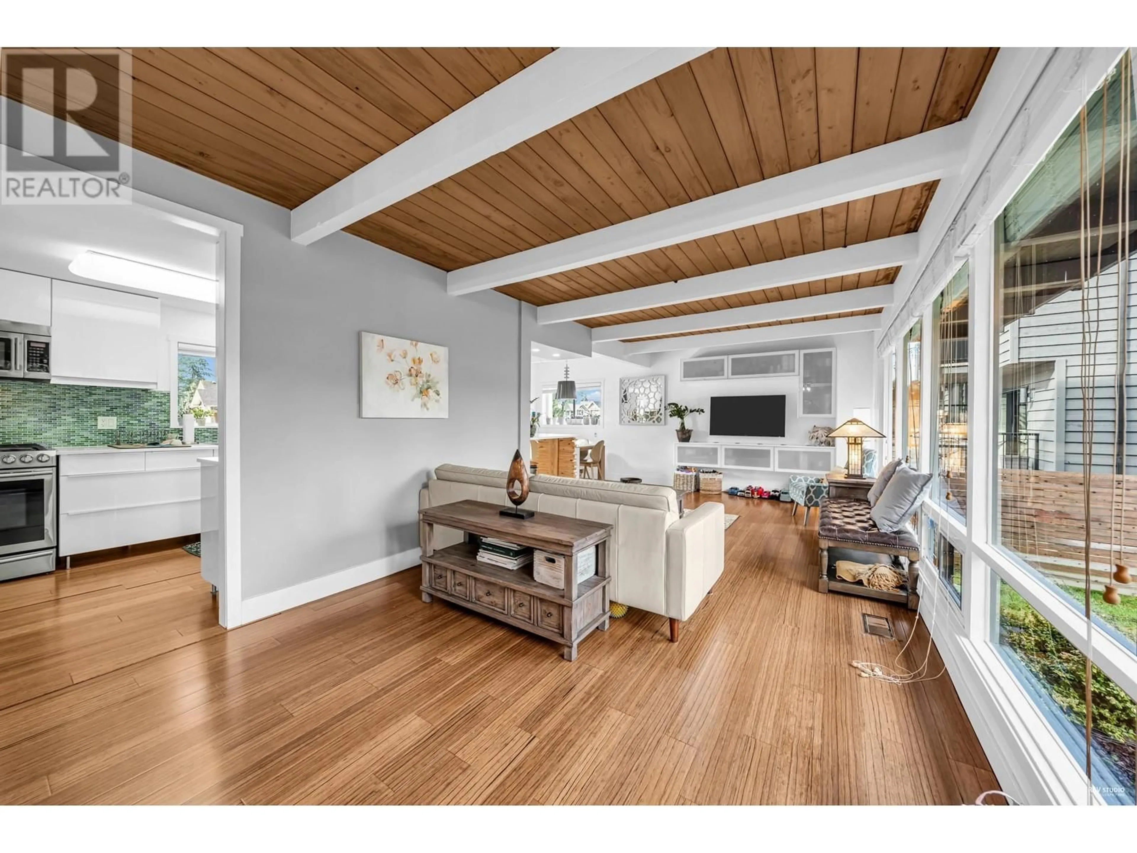 Unknown for 857 12TH STREET, North Vancouver British Columbia V7L2L2