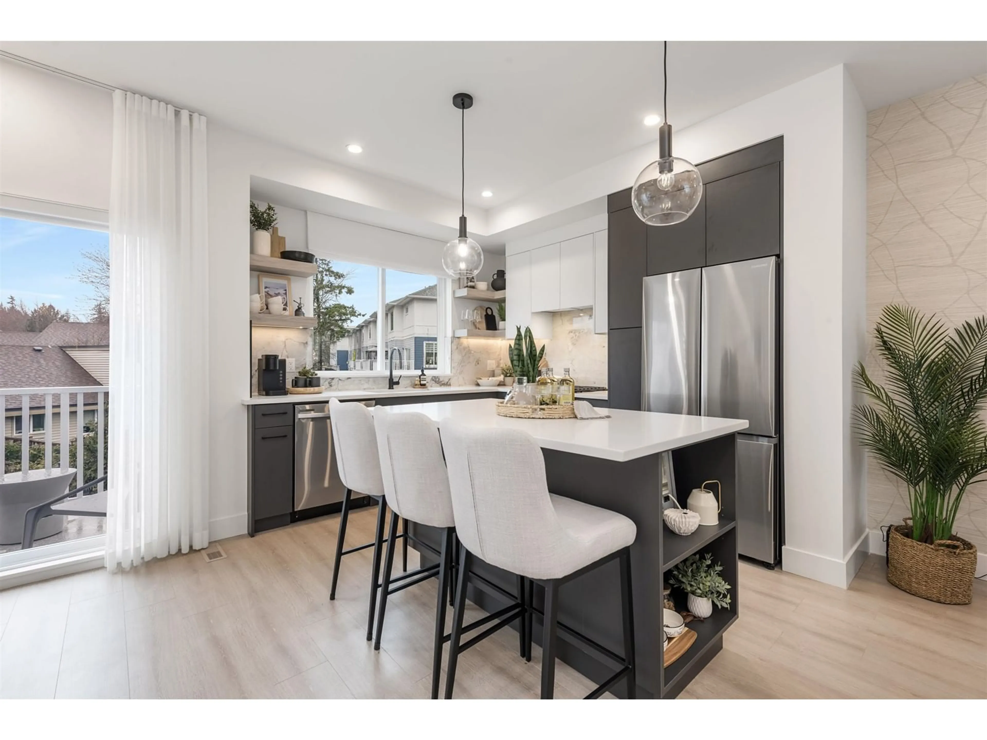 Open concept kitchen, wood/laminate floor for 30 - 19330 FAIRWAY, Surrey British Columbia V3S0B7