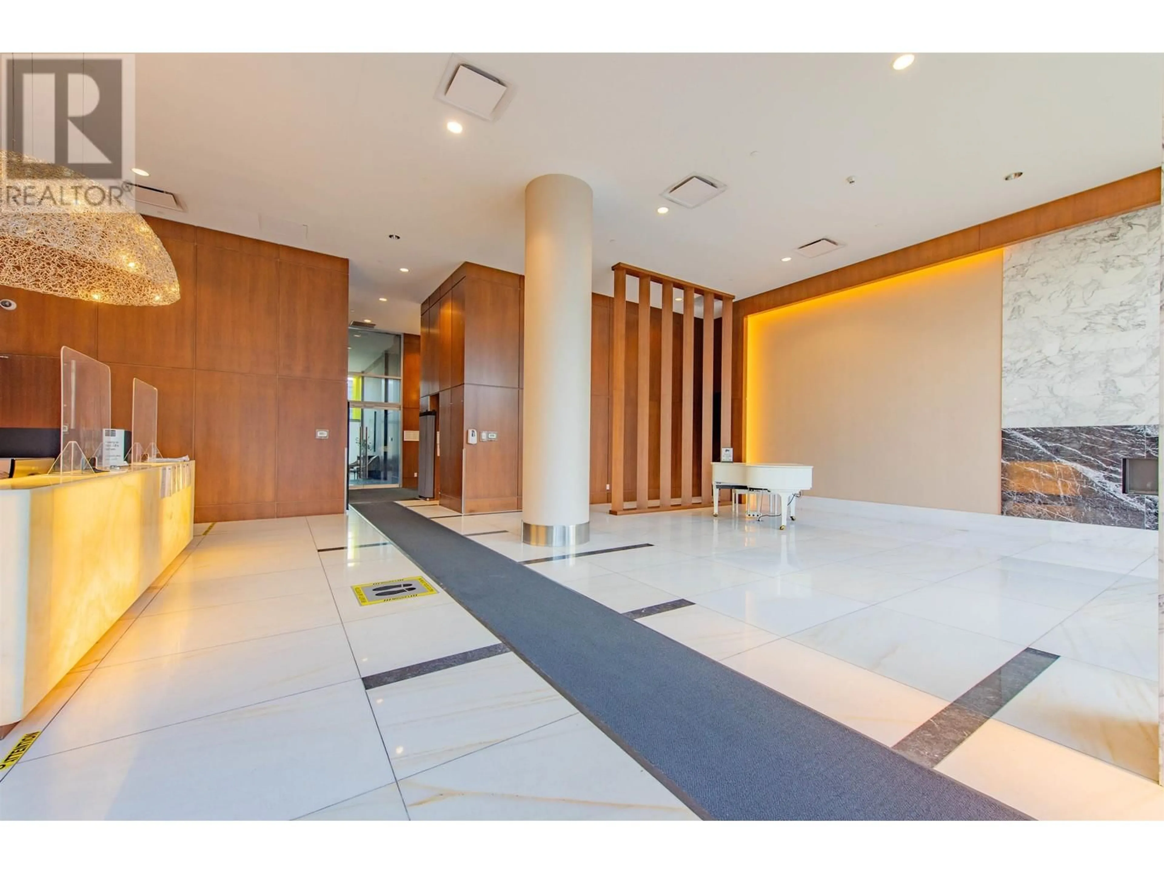 Indoor foyer for 3305 - 6588 NELSON AVENUE, Burnaby British Columbia V5H0E8
