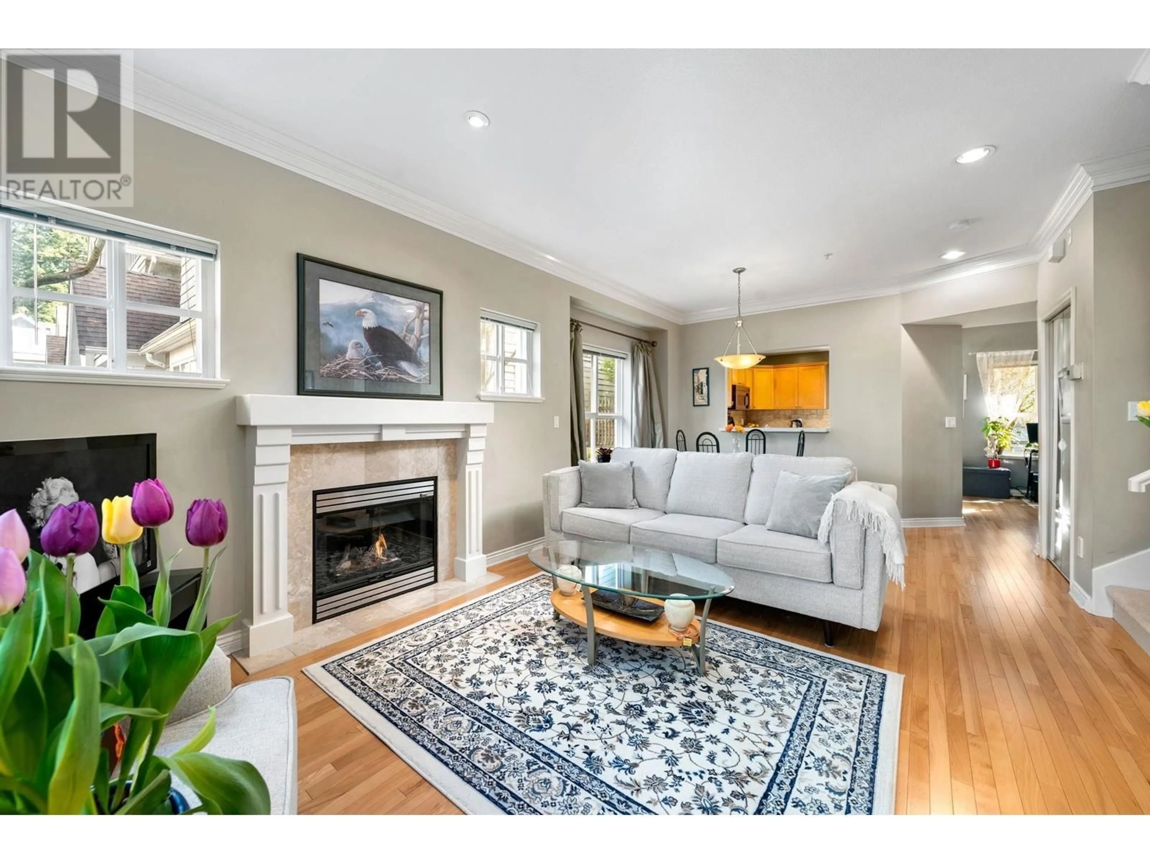 Living room with furniture, unknown for 12 - 2688 MOUNTAIN HIGHWAY, North Vancouver British Columbia V7J2N5