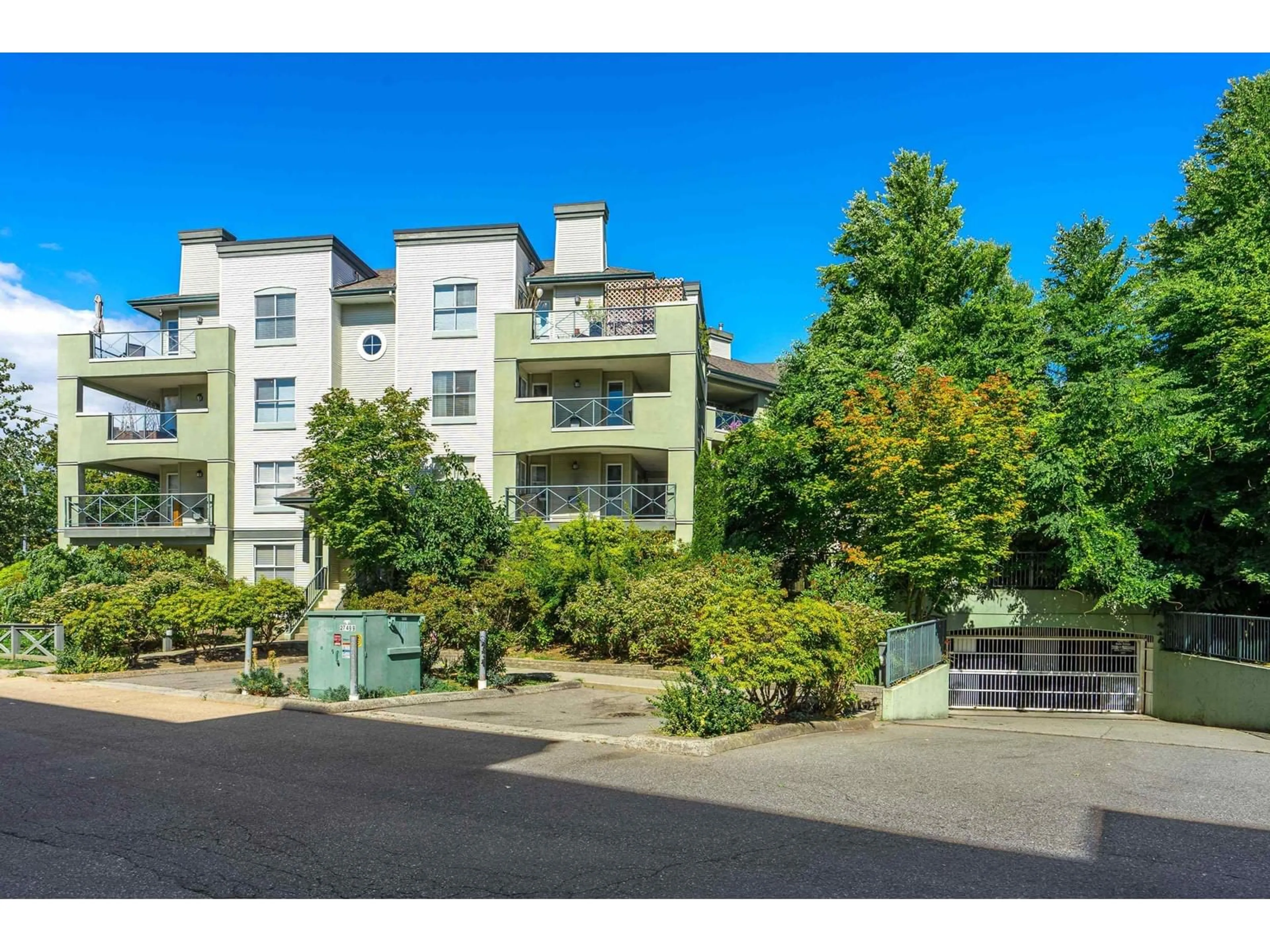 A pic from outside/outdoor area/front of a property/back of a property/a pic from drone, street for 110 - 20110 MICHAUD WEST, Langley British Columbia V3A4B1