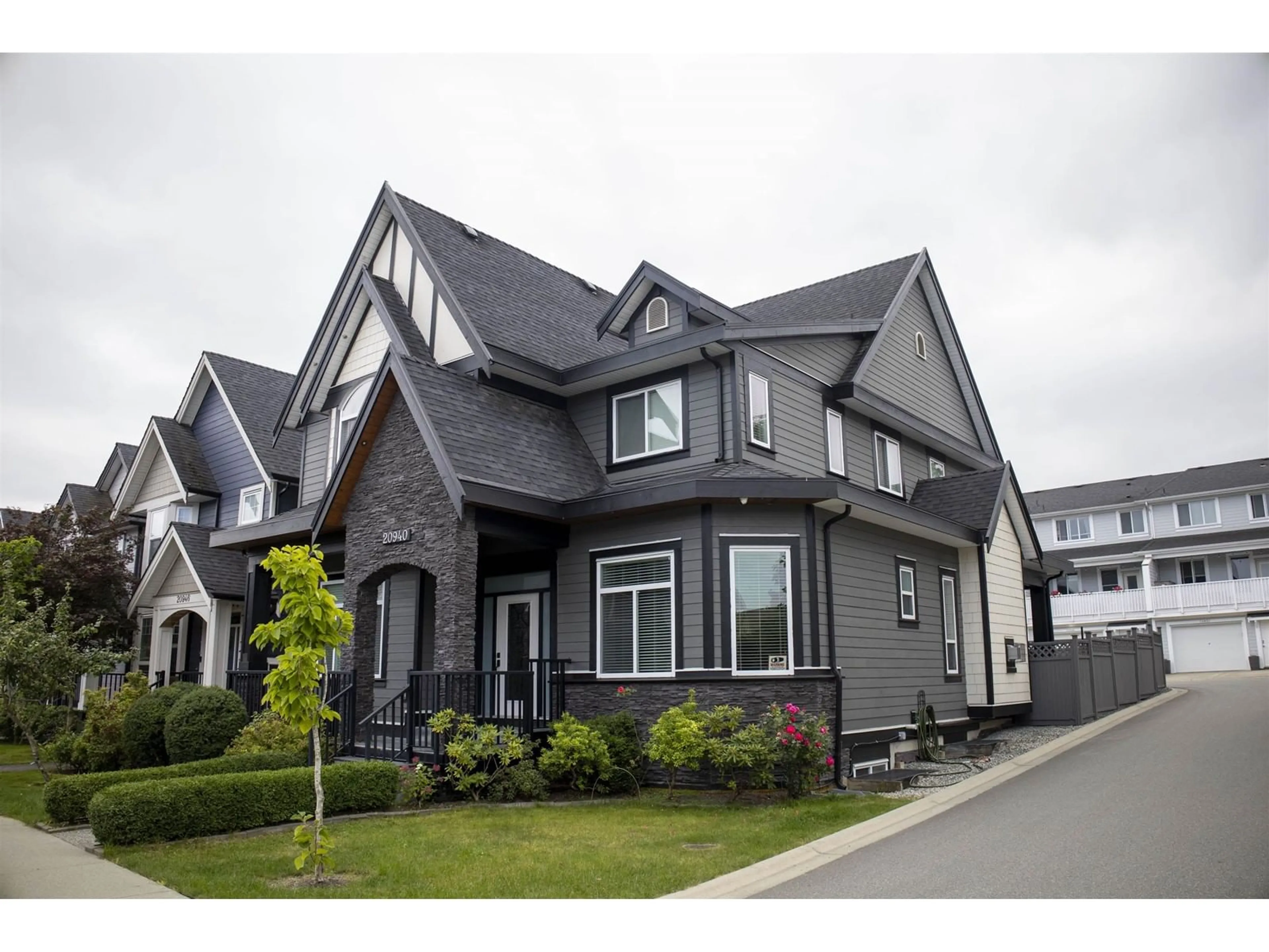Home with vinyl exterior material, street for 20940 80A, Langley British Columbia V2Y0R3