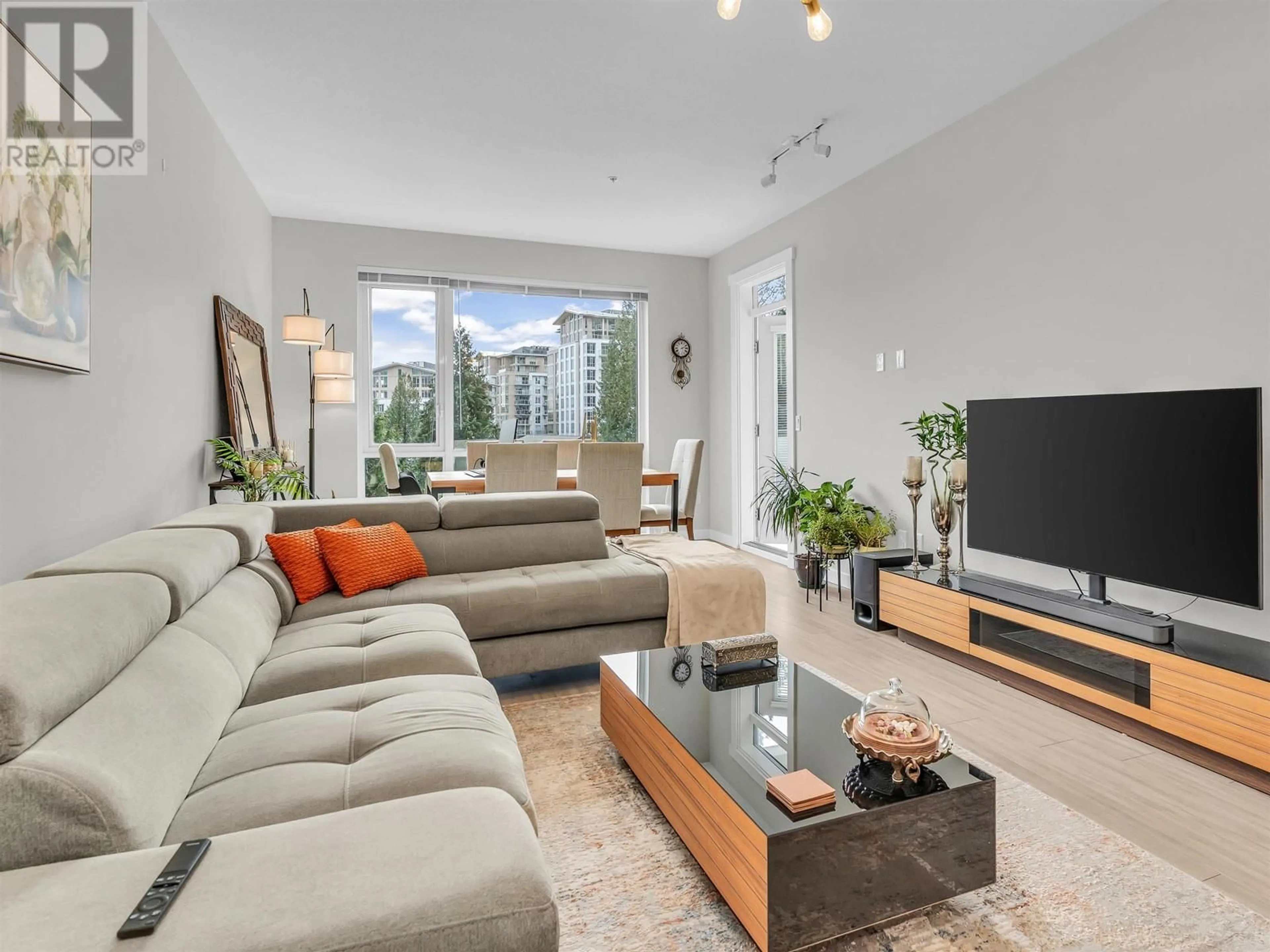 Living room with furniture, unknown for 322 - 2651 LIBRARY LANE, North Vancouver British Columbia V7J0C1