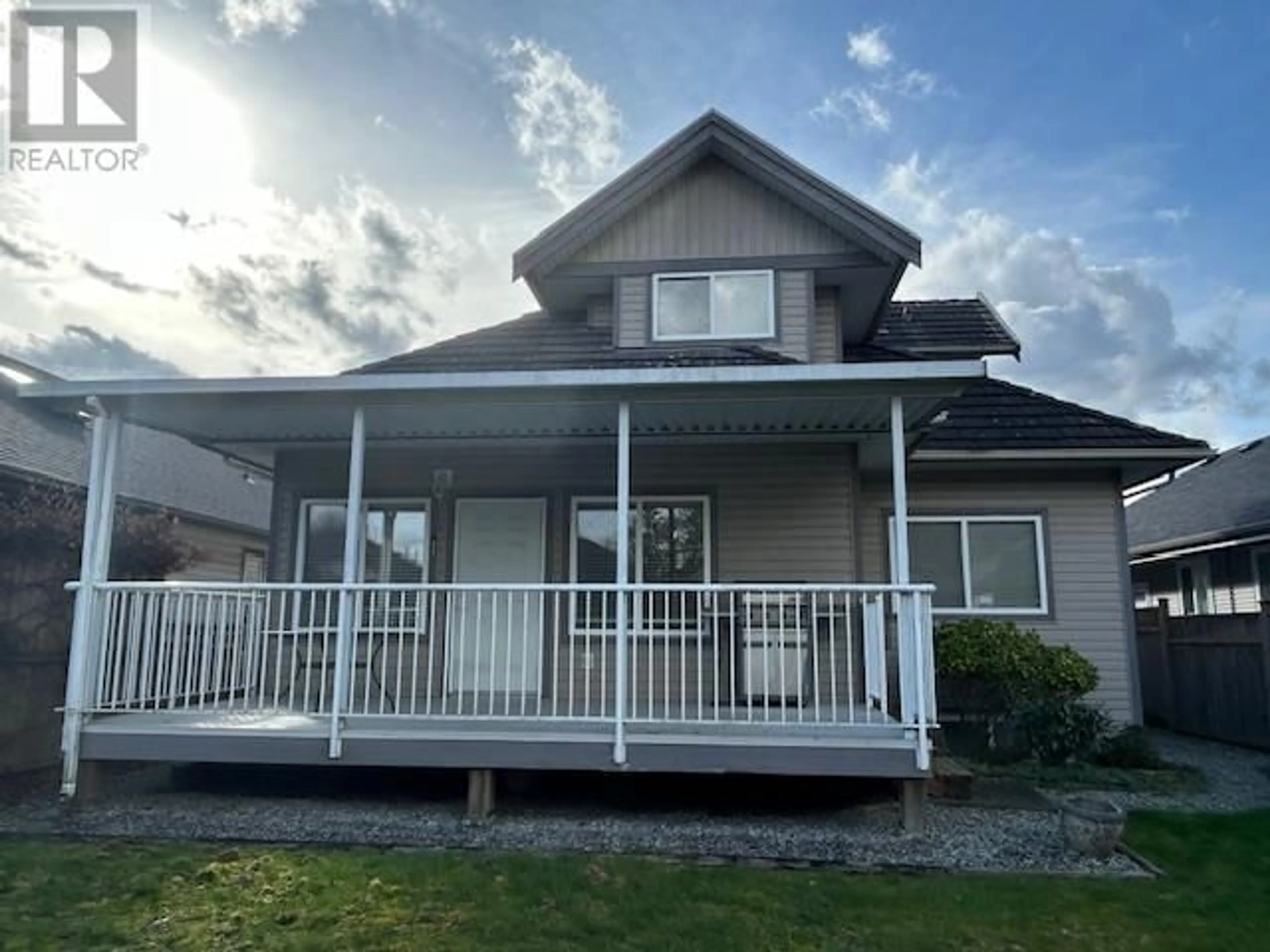 Home with vinyl exterior material, unknown for 12148 BLOSSOM STREET, Maple Ridge British Columbia V2X1C3