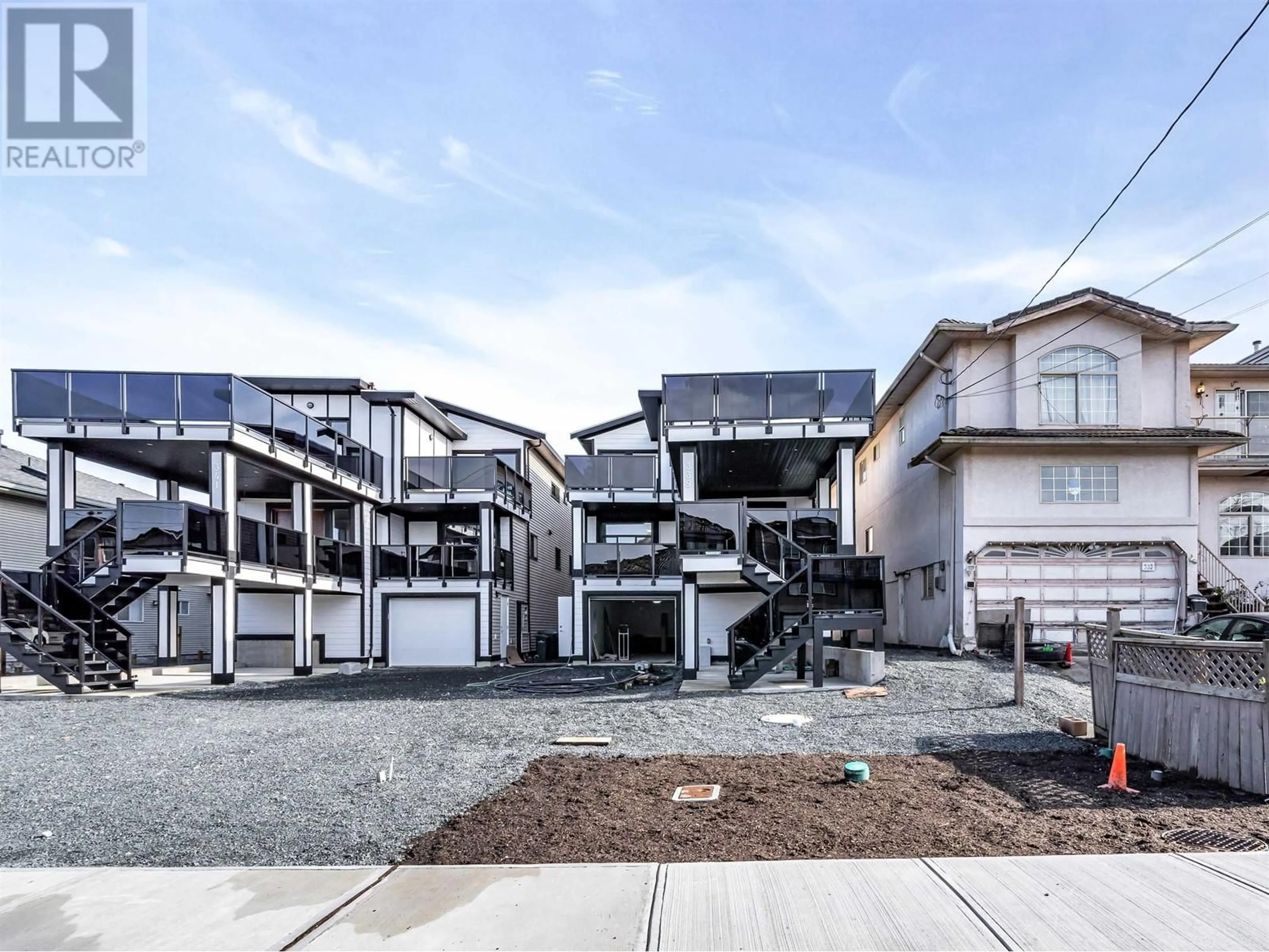 Unknown for 339 JOHNSTON STREET, New Westminster British Columbia V3M5H4