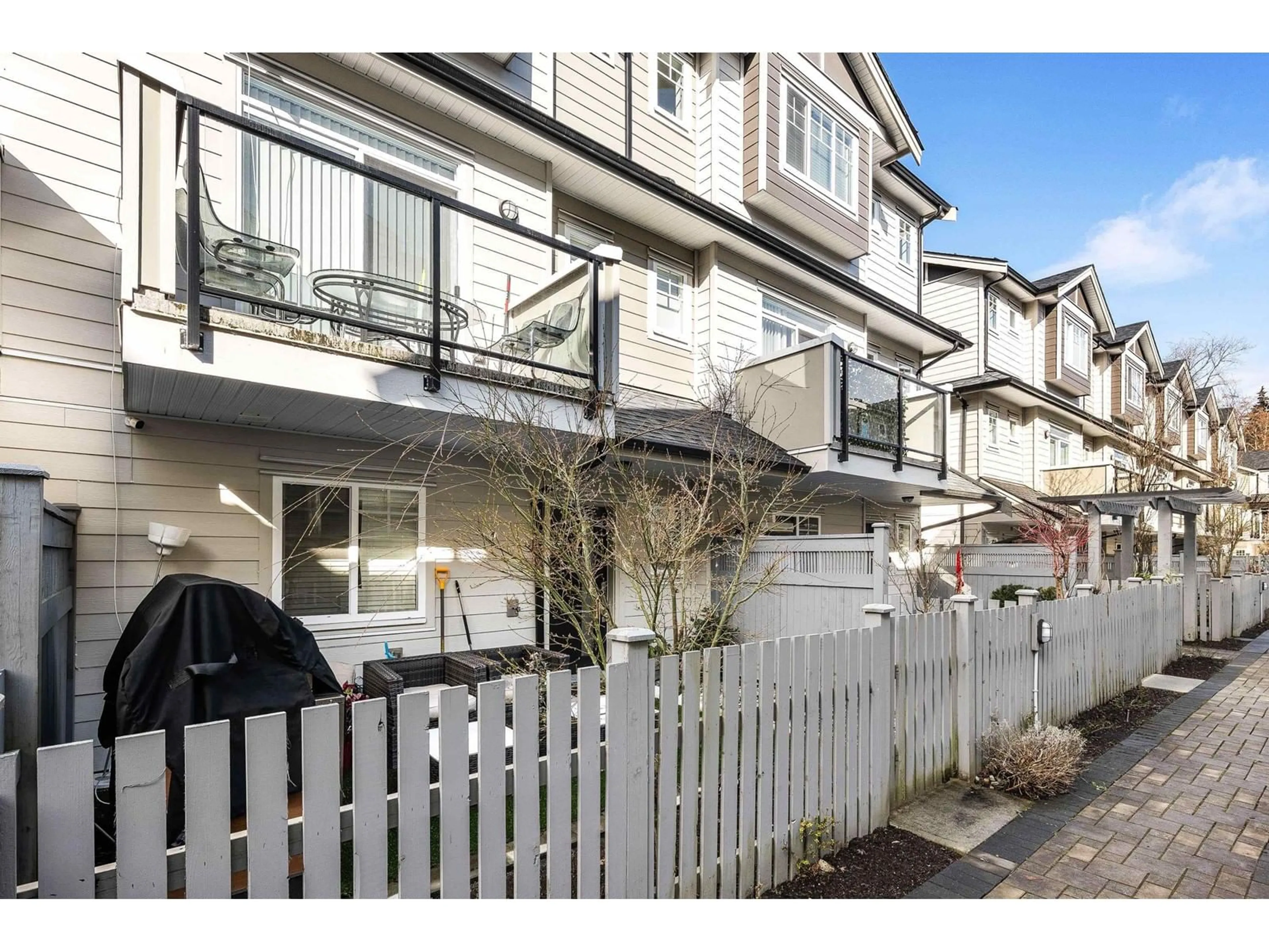 Patio, street for 49 - 13898 64, Surrey British Columbia V3W1L6