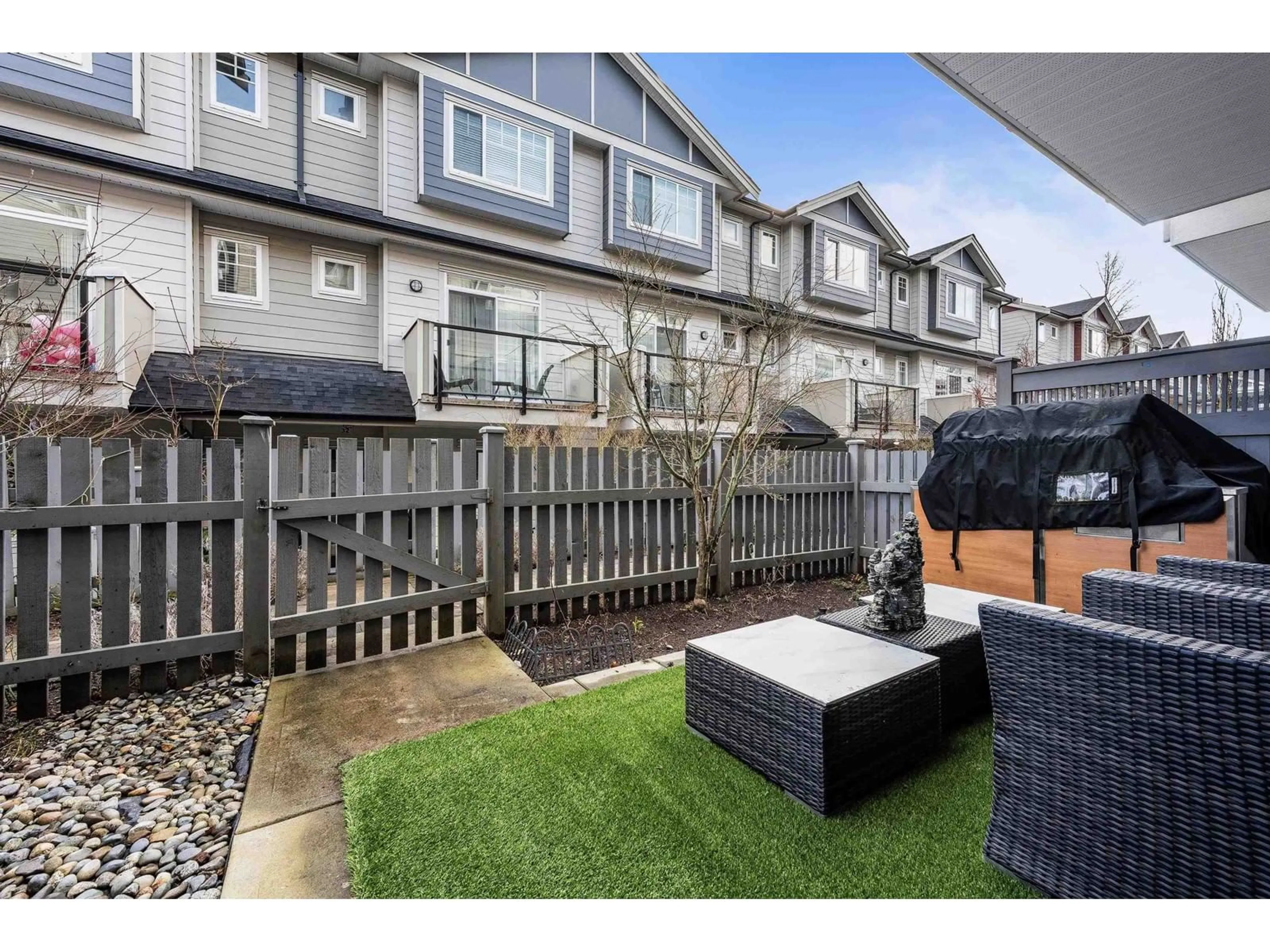 Patio, unknown for 49 - 13898 64, Surrey British Columbia V3W1L6