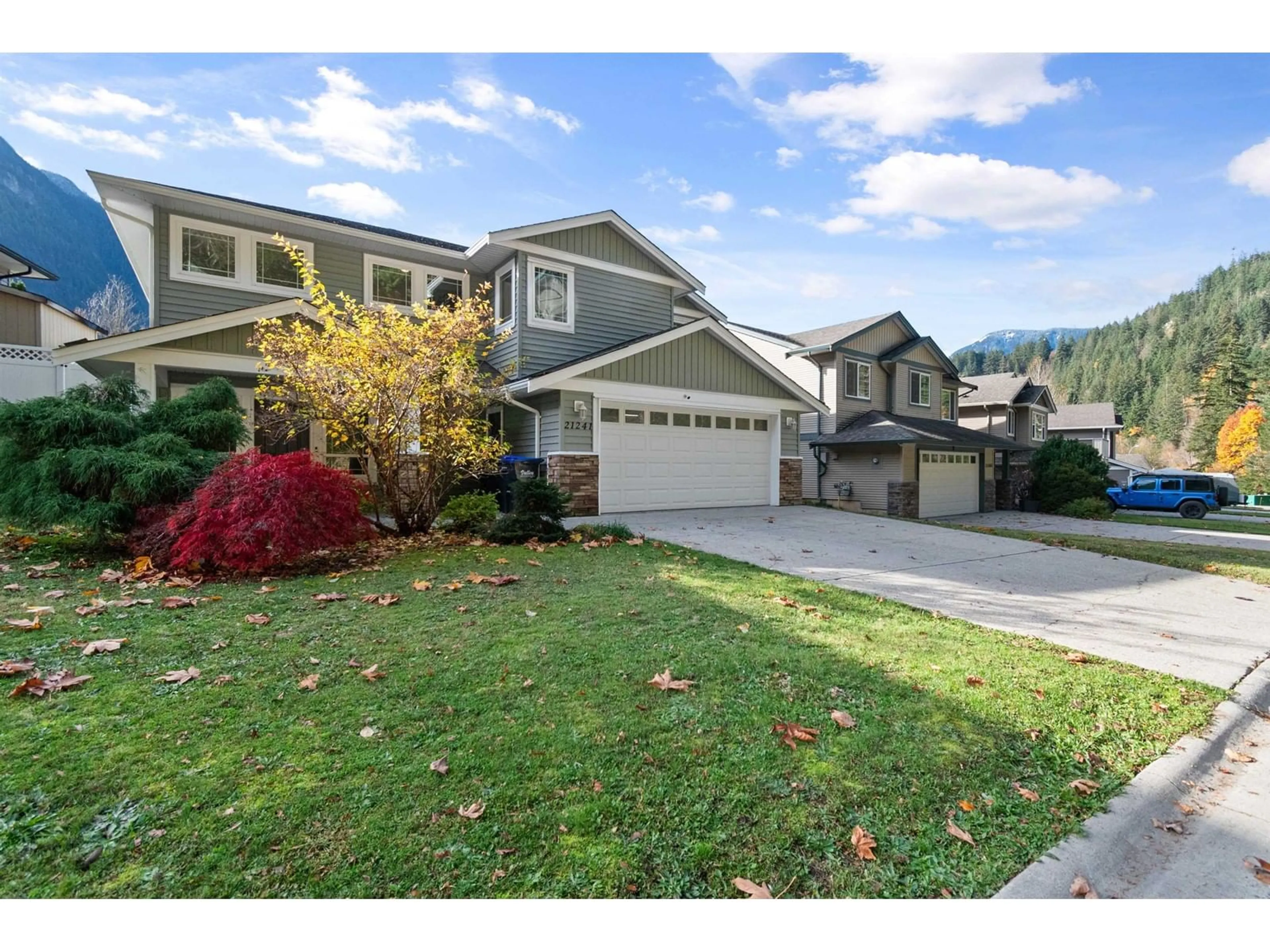 Home with vinyl exterior material, unknown for 21241 KETTLE VALLEY ROAD, Hope British Columbia V0X1L1