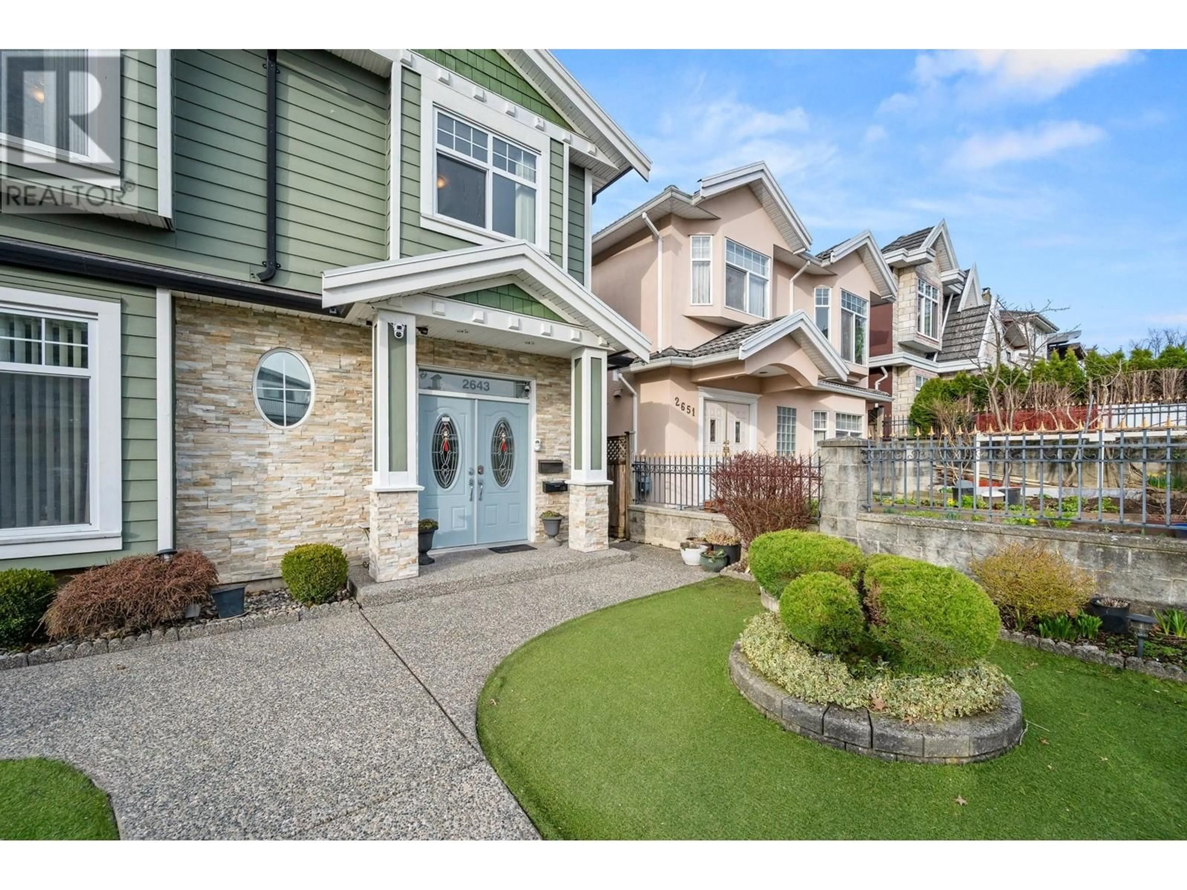 Unknown for 2643 8TH AVENUE, Vancouver British Columbia V5M1W4