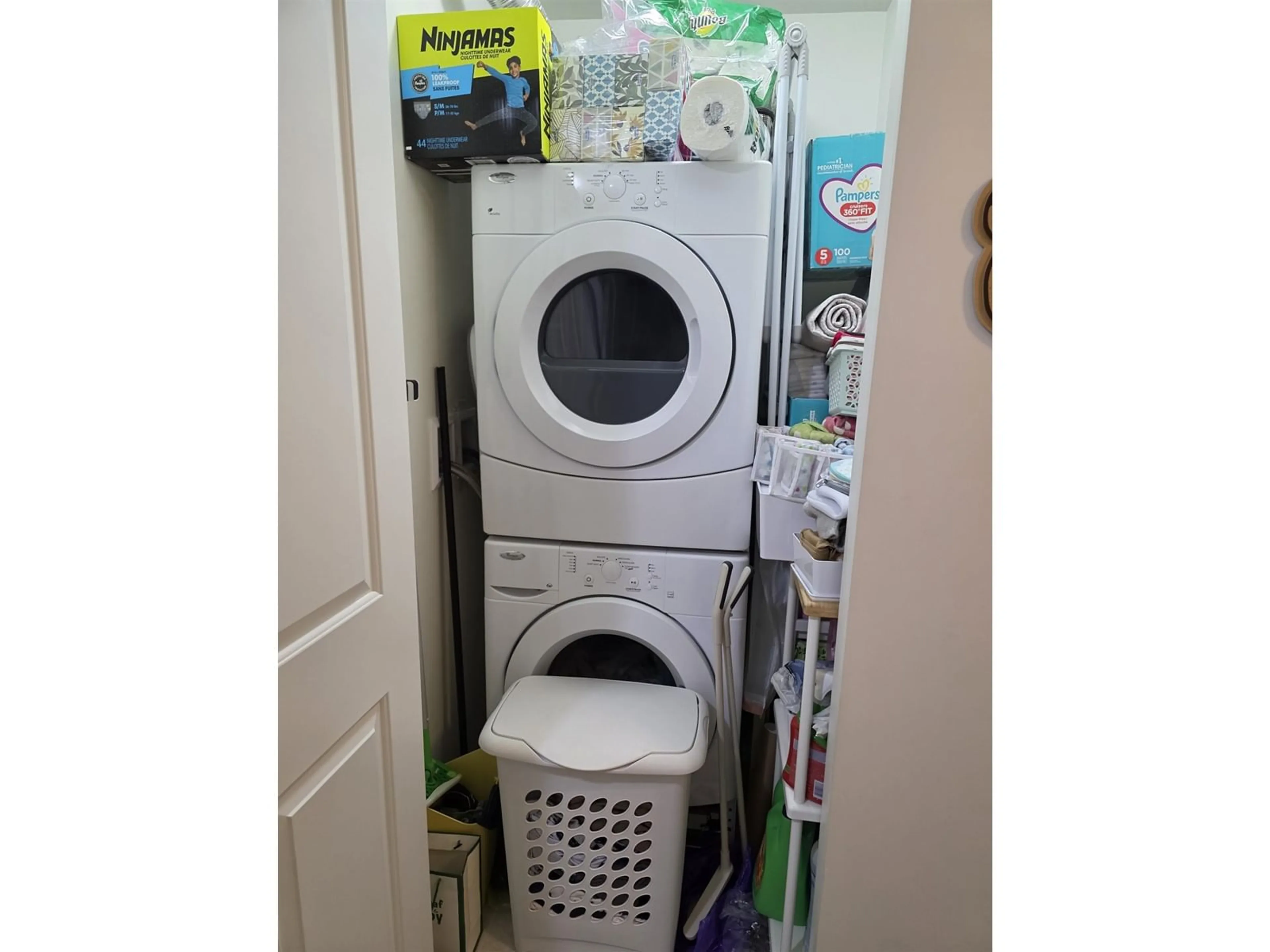 Laundry room for 202 - 3323 151, Surrey British Columbia V3Z0L3