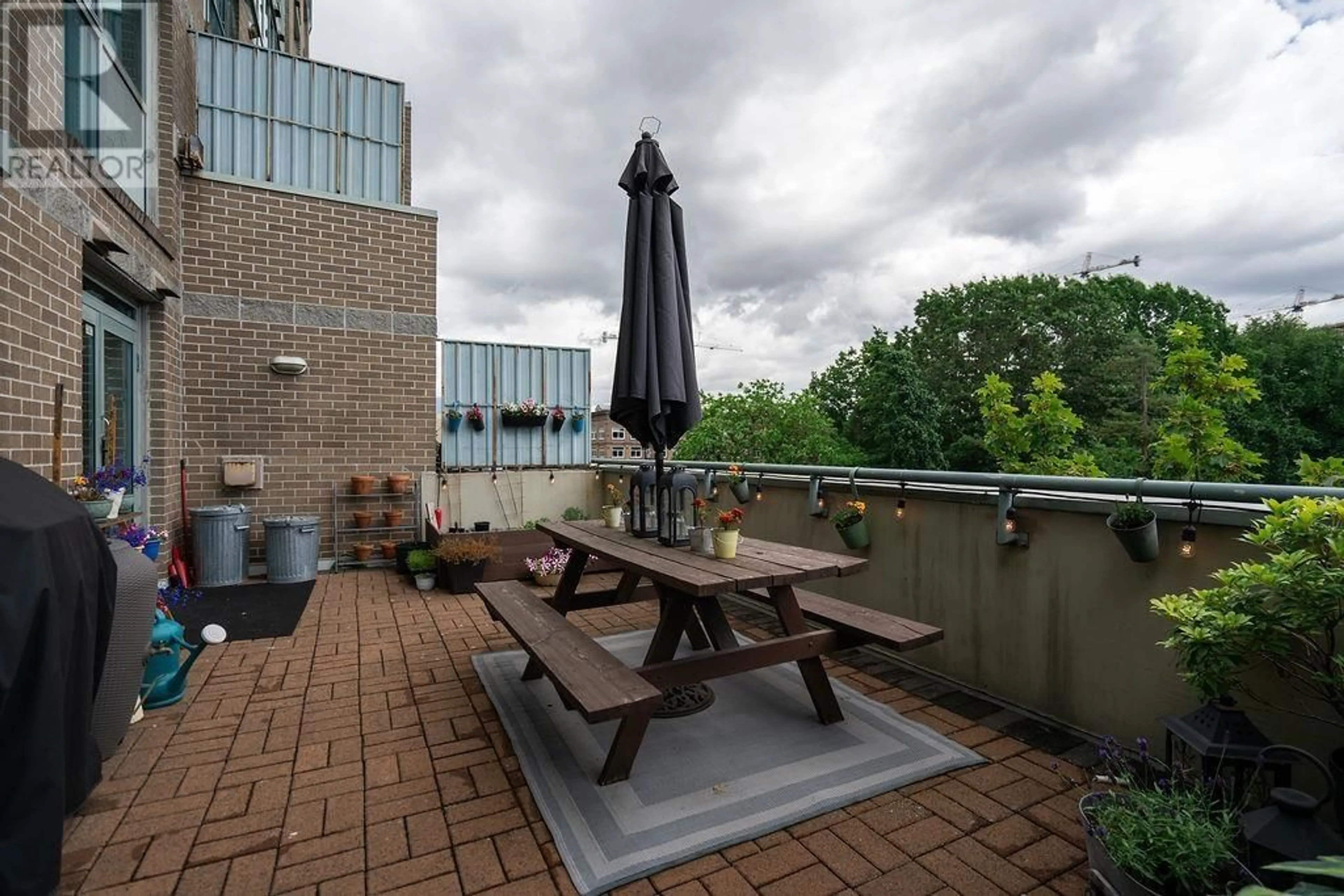 Patio, unknown for 406 - 1159 MAIN STREET, Vancouver British Columbia V6A4B6