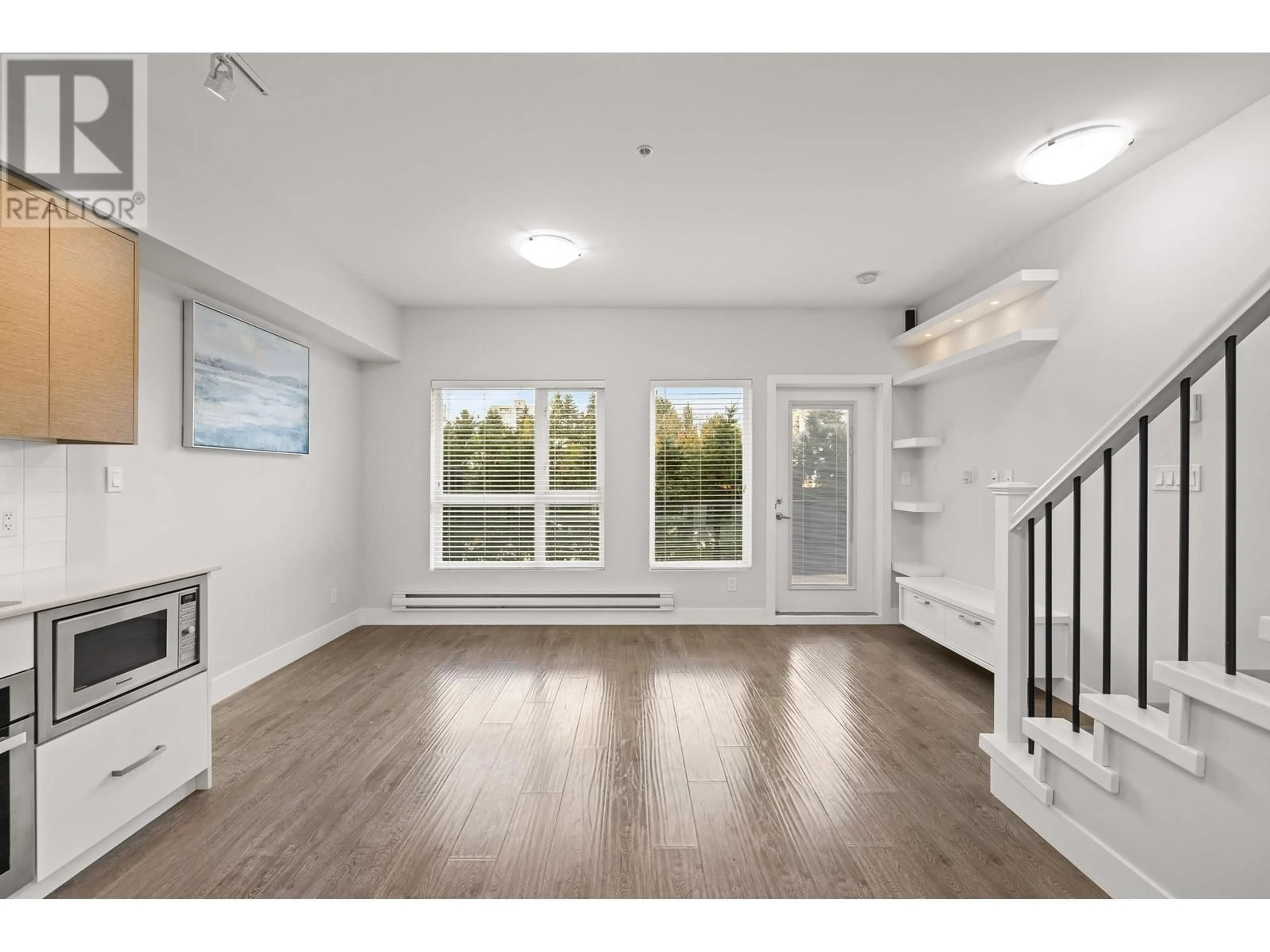 A pic of a room for 104 - 809 FOURTH AVENUE, New Westminster British Columbia V3M0K1