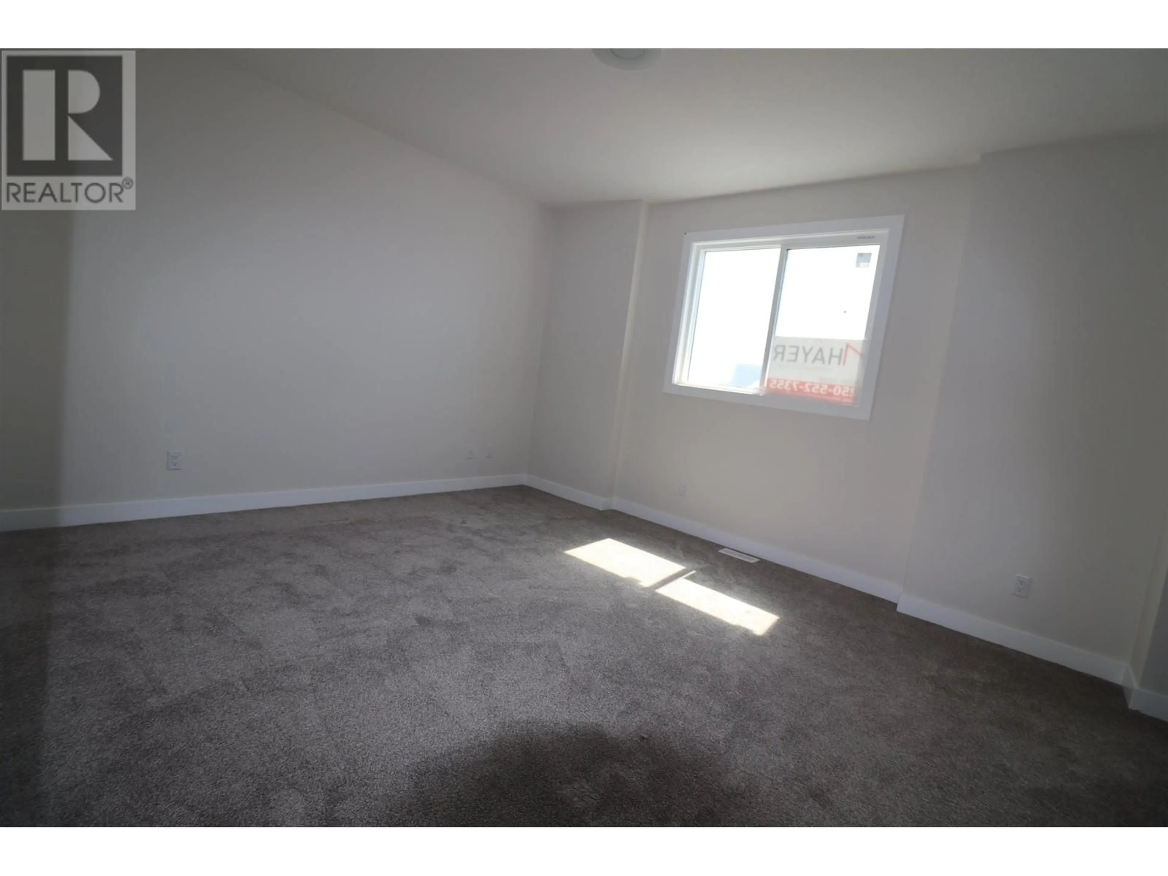 A pic of a room for 1850 6TH AVENUE, Prince George British Columbia V2M1L6