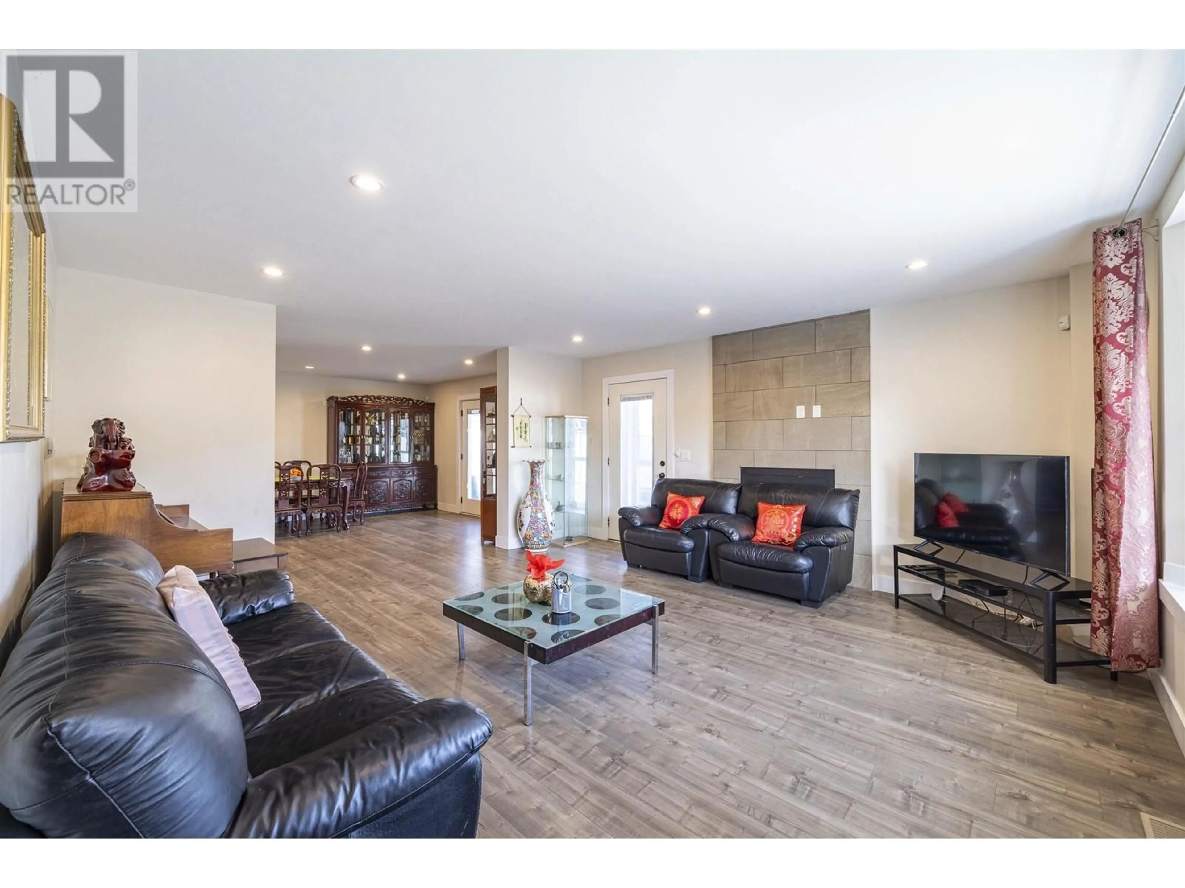 Unknown for 7535 BURGESS STREET, Burnaby British Columbia V3N3H9