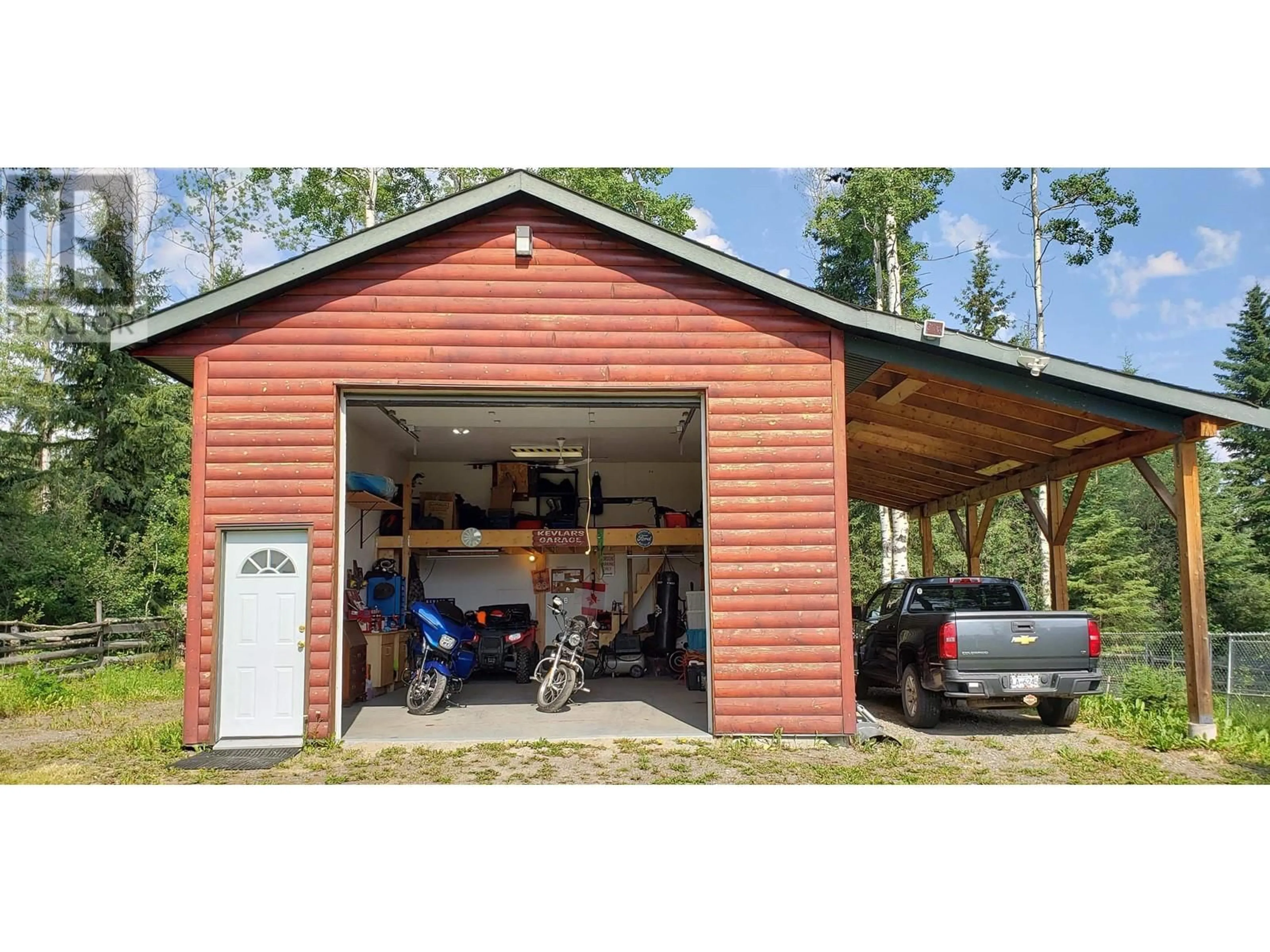 Indoor garage for 7509 BURGESS ROAD, Lone Butte British Columbia V0K1X3